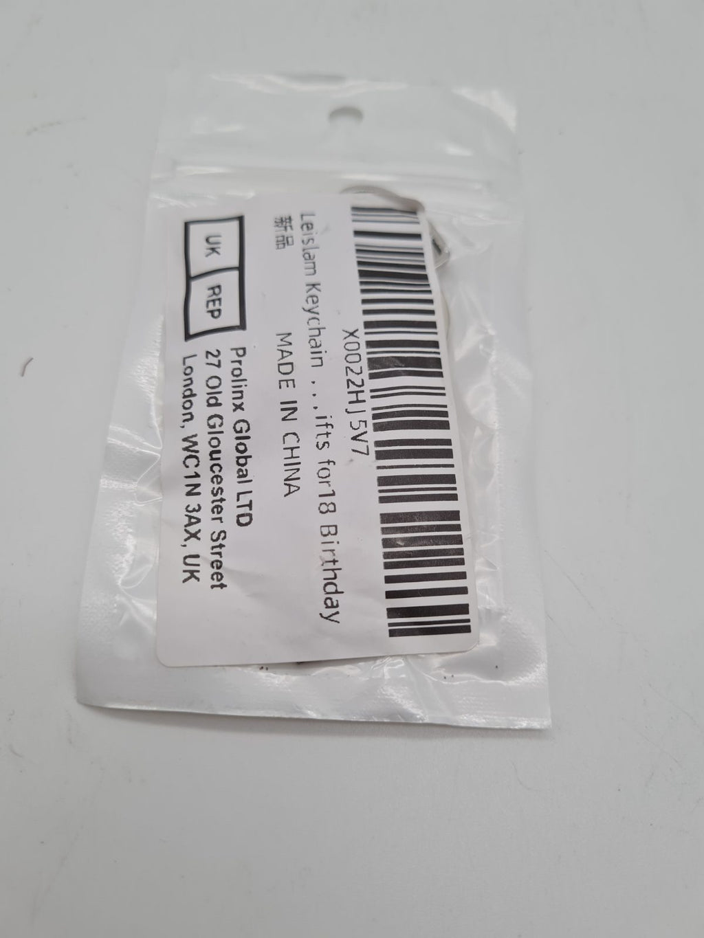 18th Birthday Keyring with Daisy and Heart Charms — photograph 3