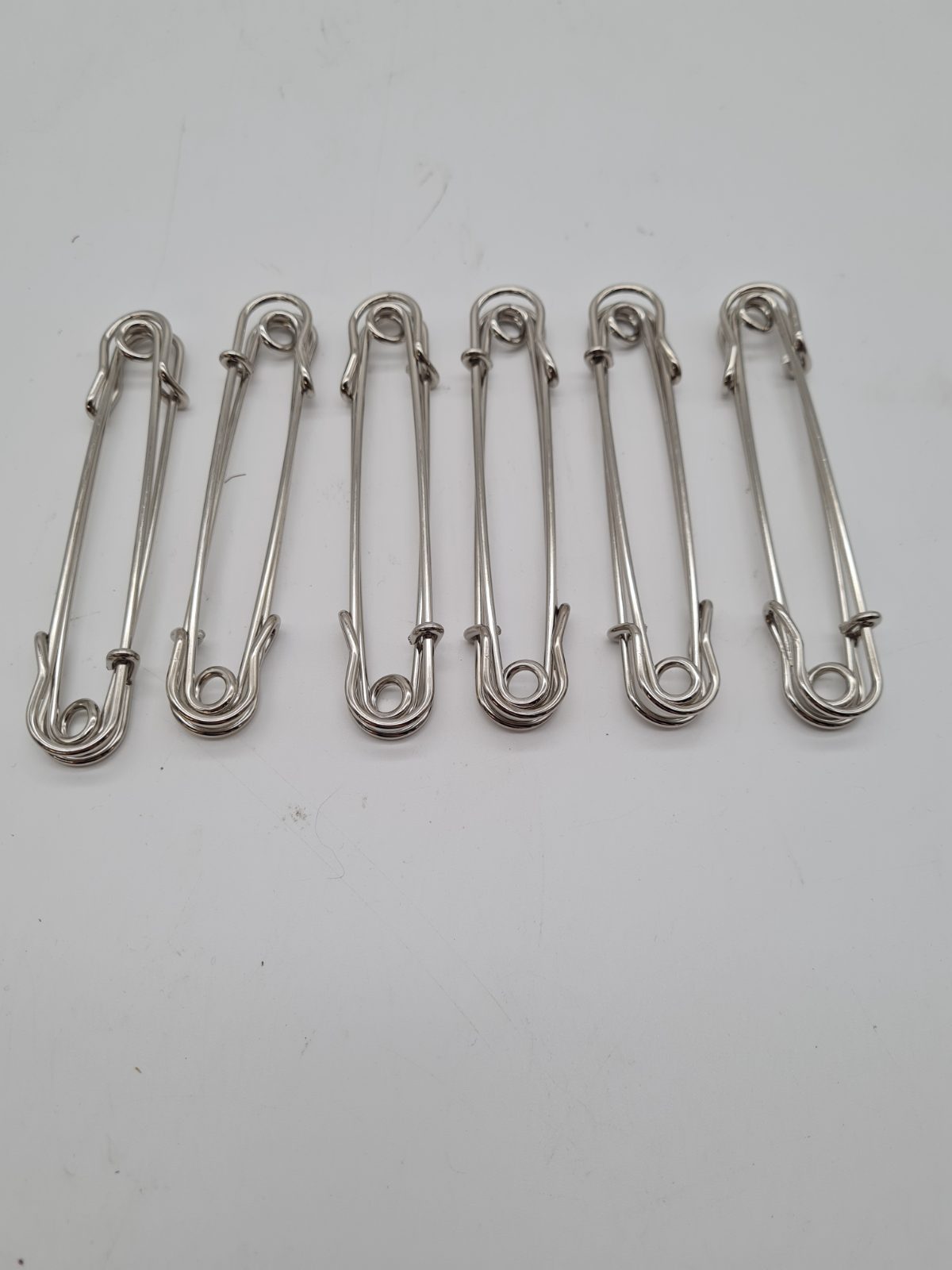 Set of 6 Large Safety Pins — photograph 1