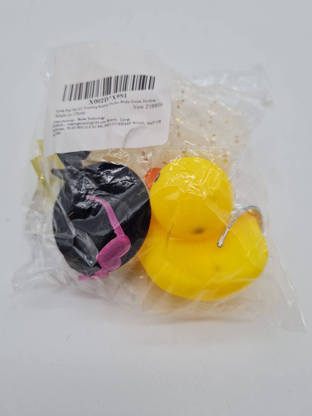 Wedding Bride and Groom Rubber Duck Set — photograph 2