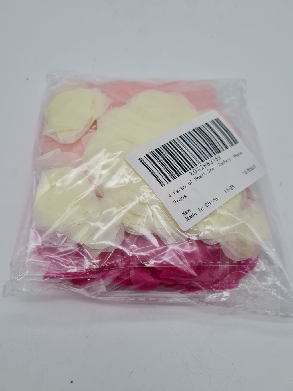 Heart-Shaped Paper Confetti – 4 Packs — photograph 3