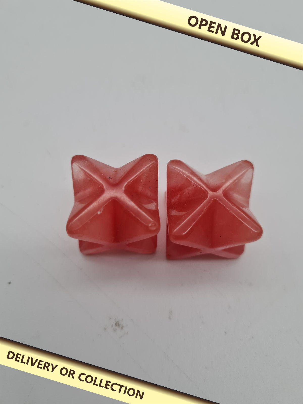 Merkaba red Star Decorative Stones — photograph 1 — Open box; auction delivery information shown on image