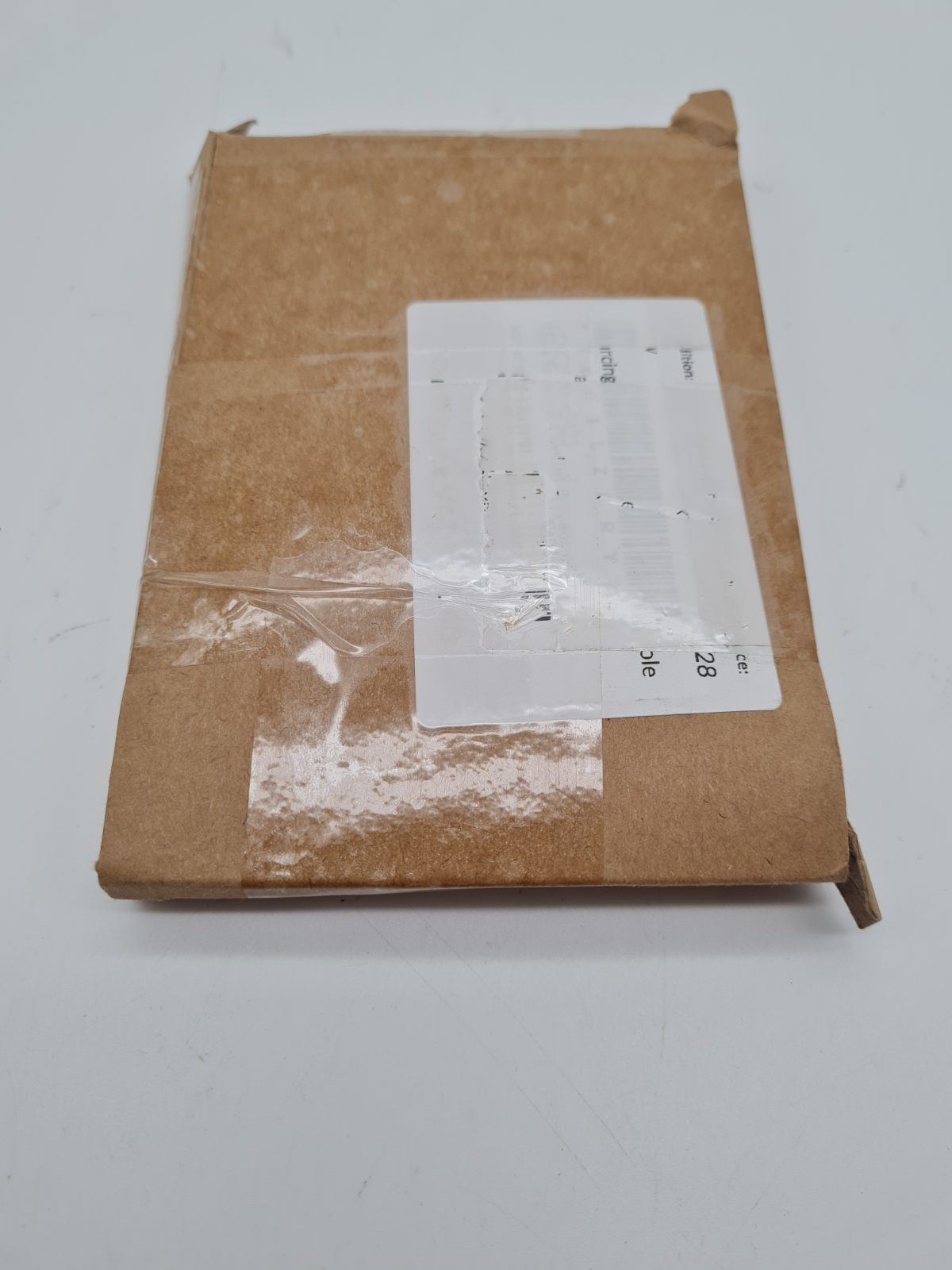 Plain rectangular plastic tags — photograph 3