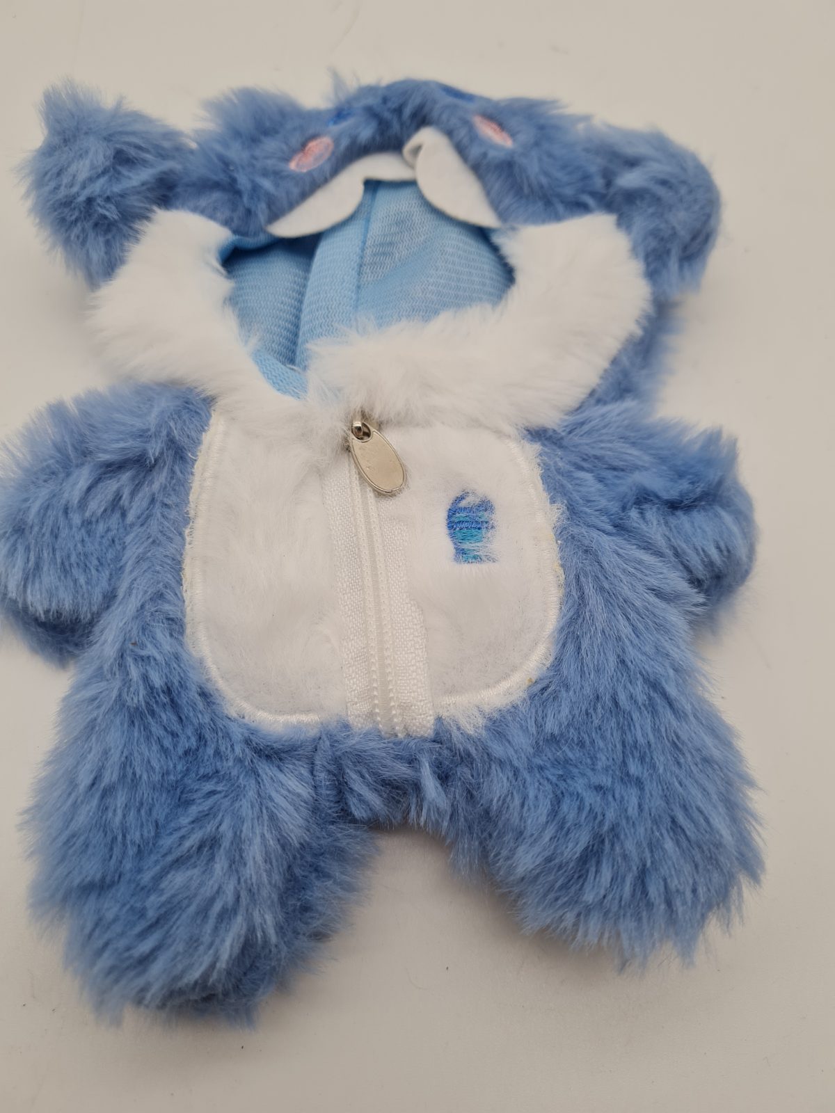 Clothes for a 6.7 inch doll costume — photograph 1