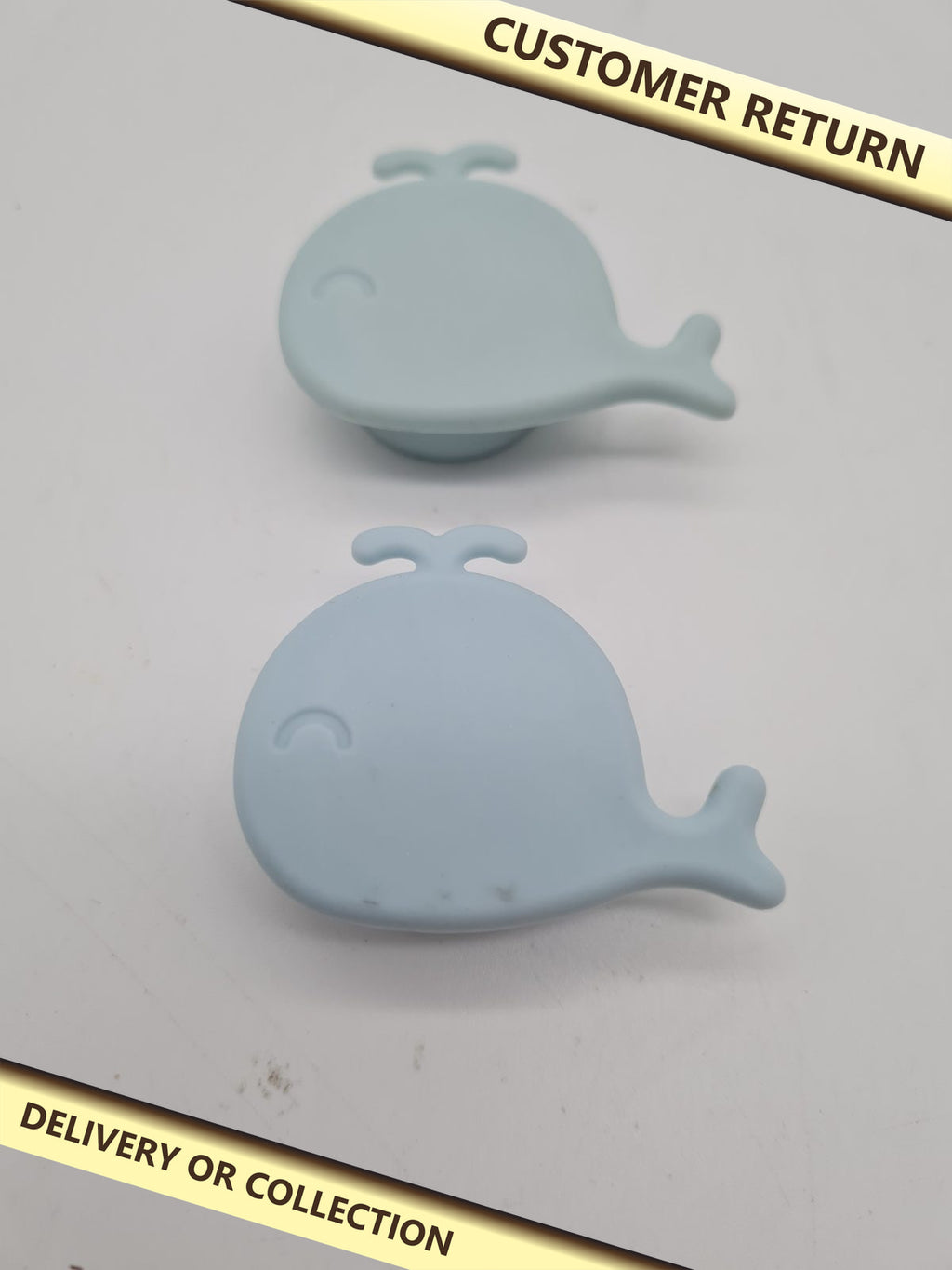 2pcs whale shaped overflow hole plugs — photograph 1 — Customer return; auction delivery information shown on image