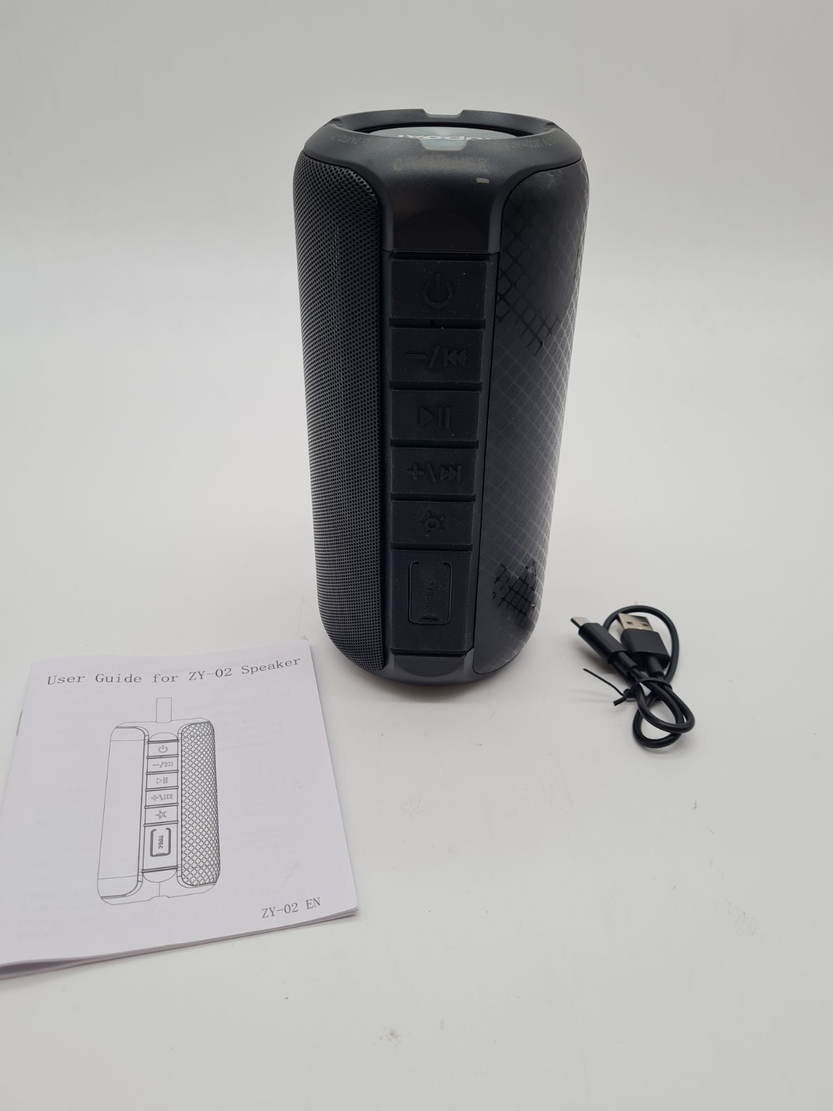 Portable Speaker ZY-02 â€” photograph 1