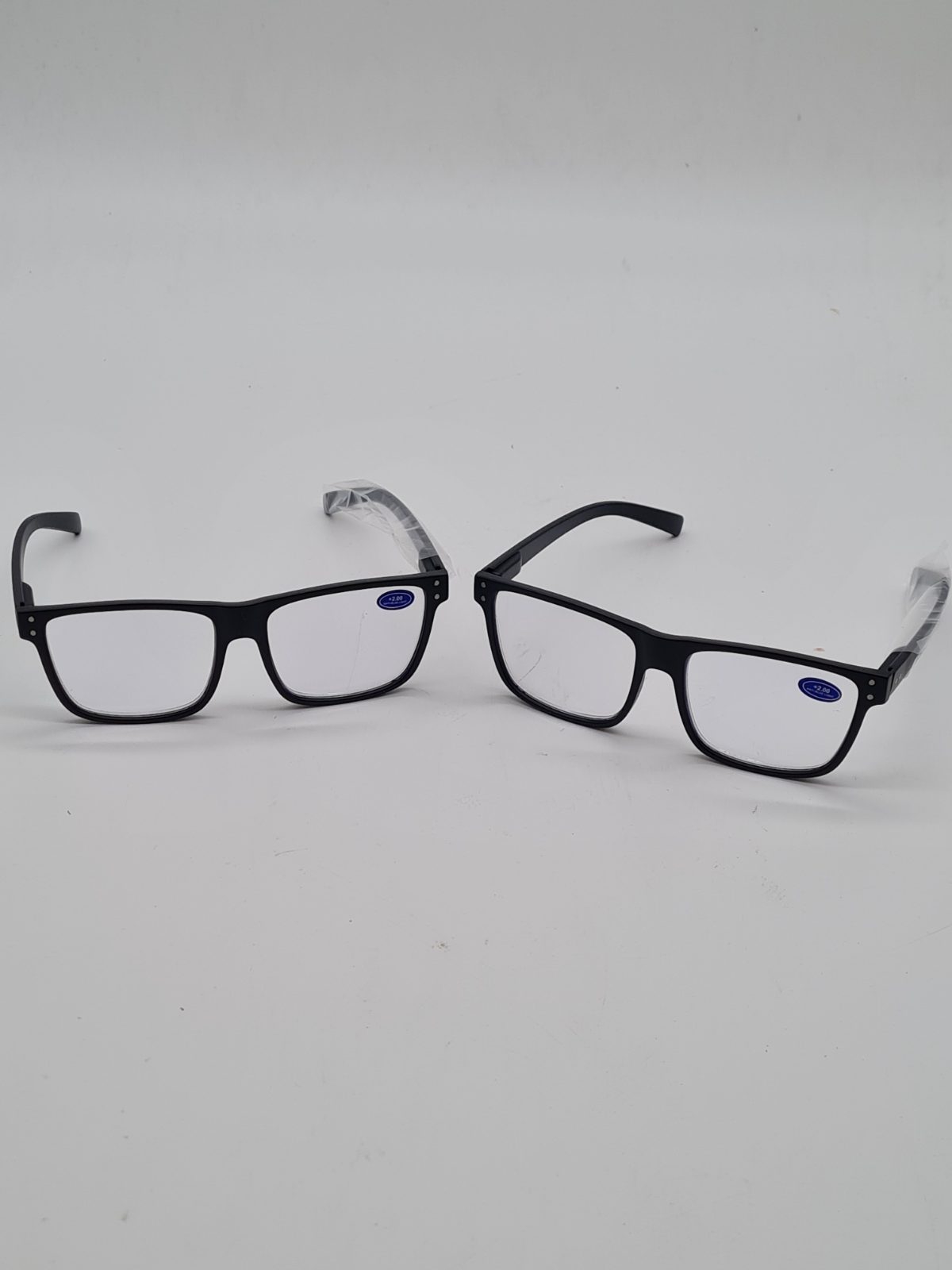 2-Pack +2.00 Reading Glasses — photograph 1