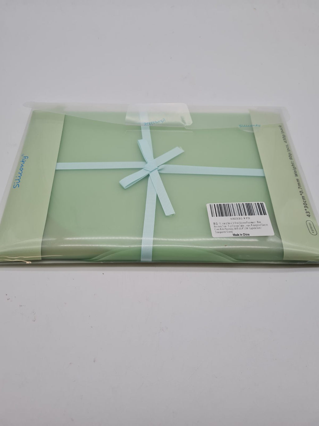 Set of 4 silicone countertop protector mats — photograph 1