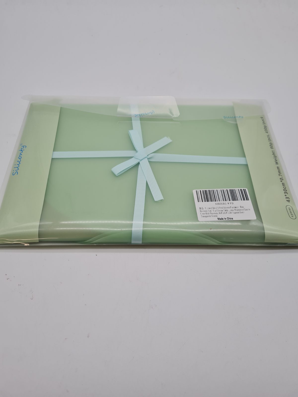 Set of 4 silicone countertop protector mats — photograph 1