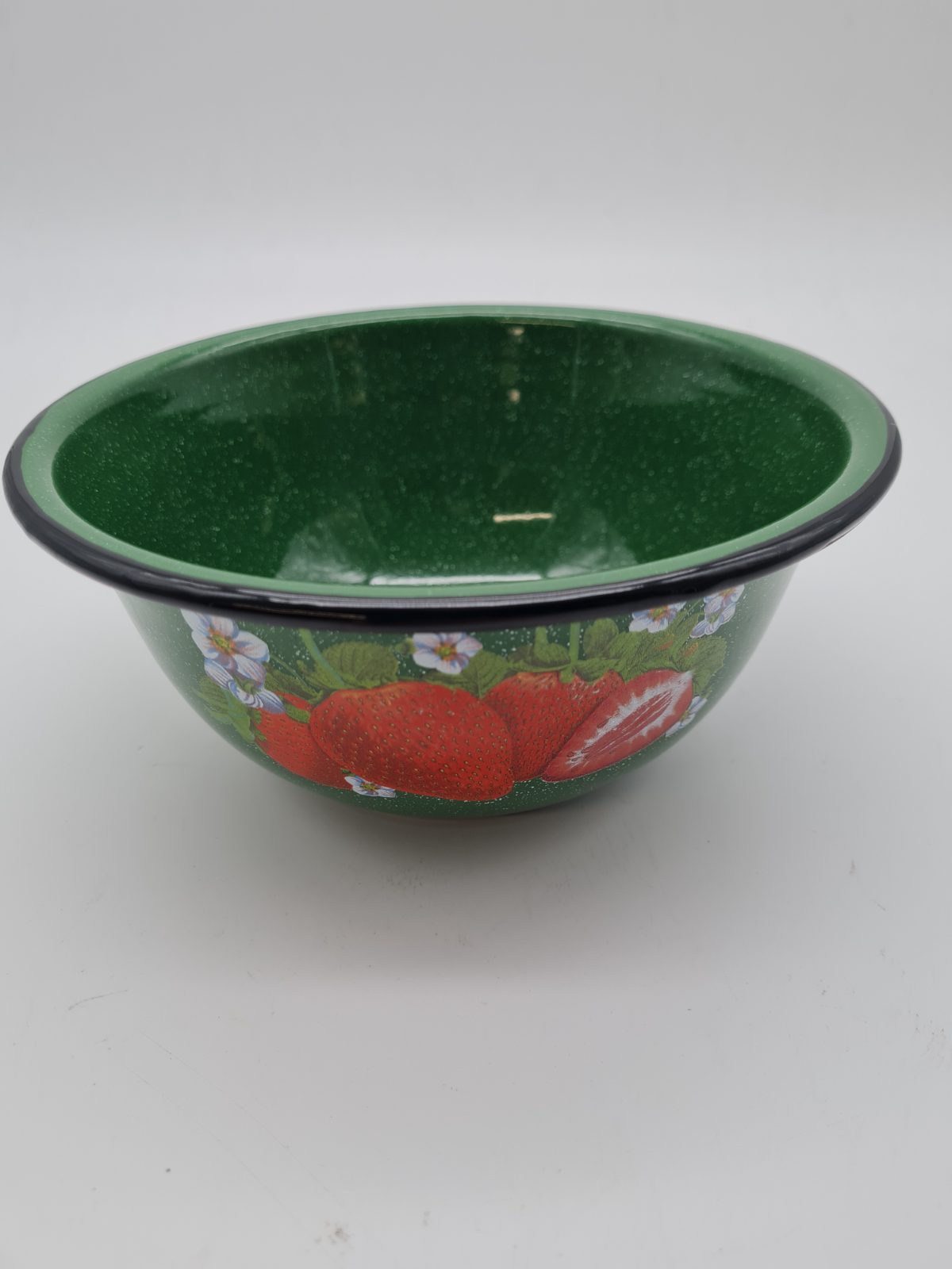 Enamel ramen bowl with strawberry design — photograph 3