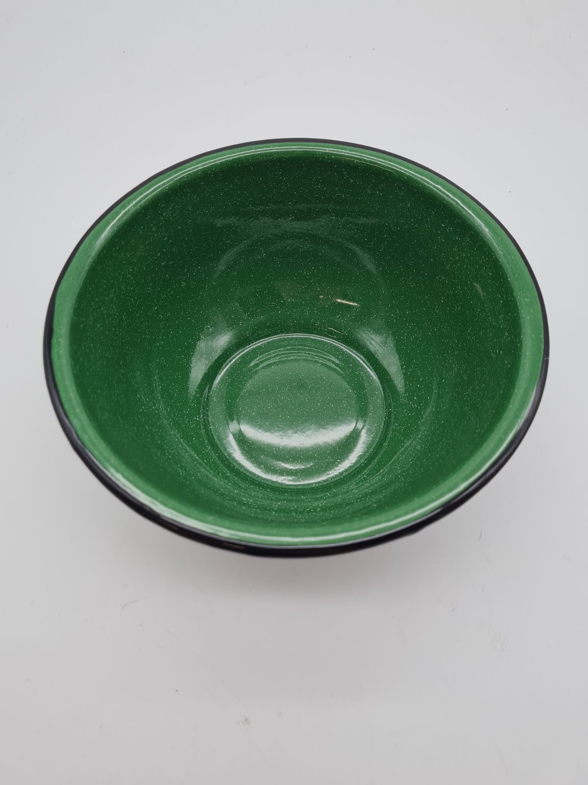 Enamel ramen bowl with strawberry design — photograph 2