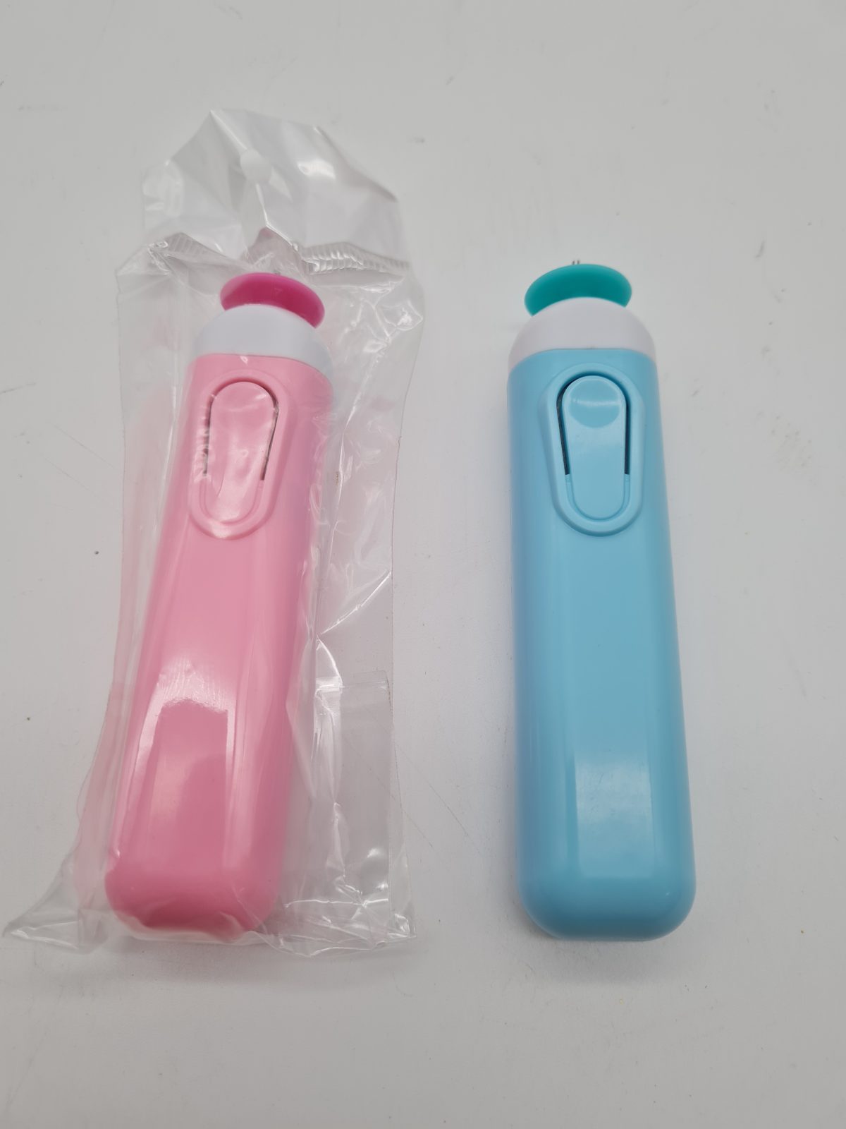 Set of 2 Electric Paper Quilling Pens — photograph 1