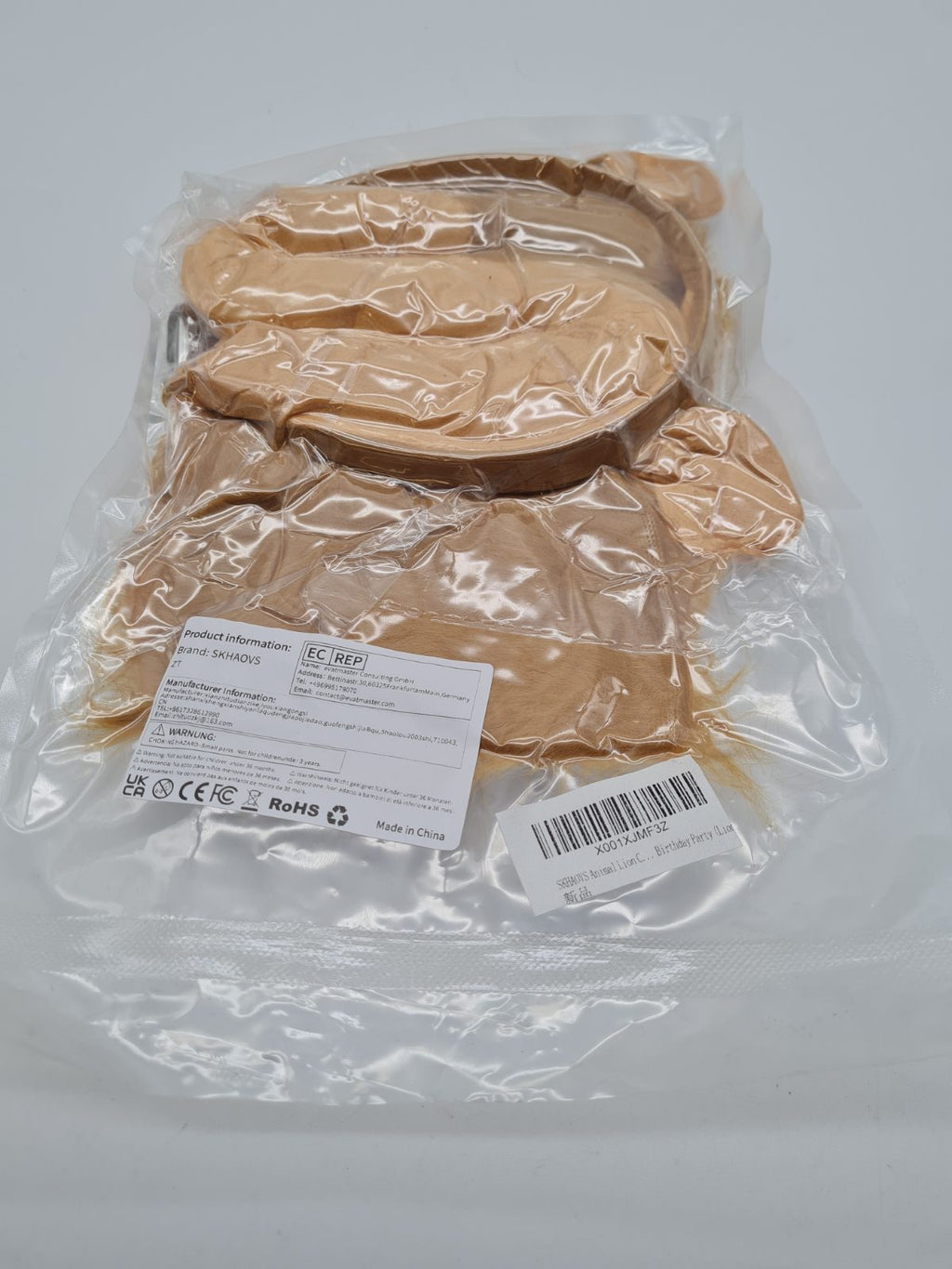 Lion costume accessory set — photograph 3