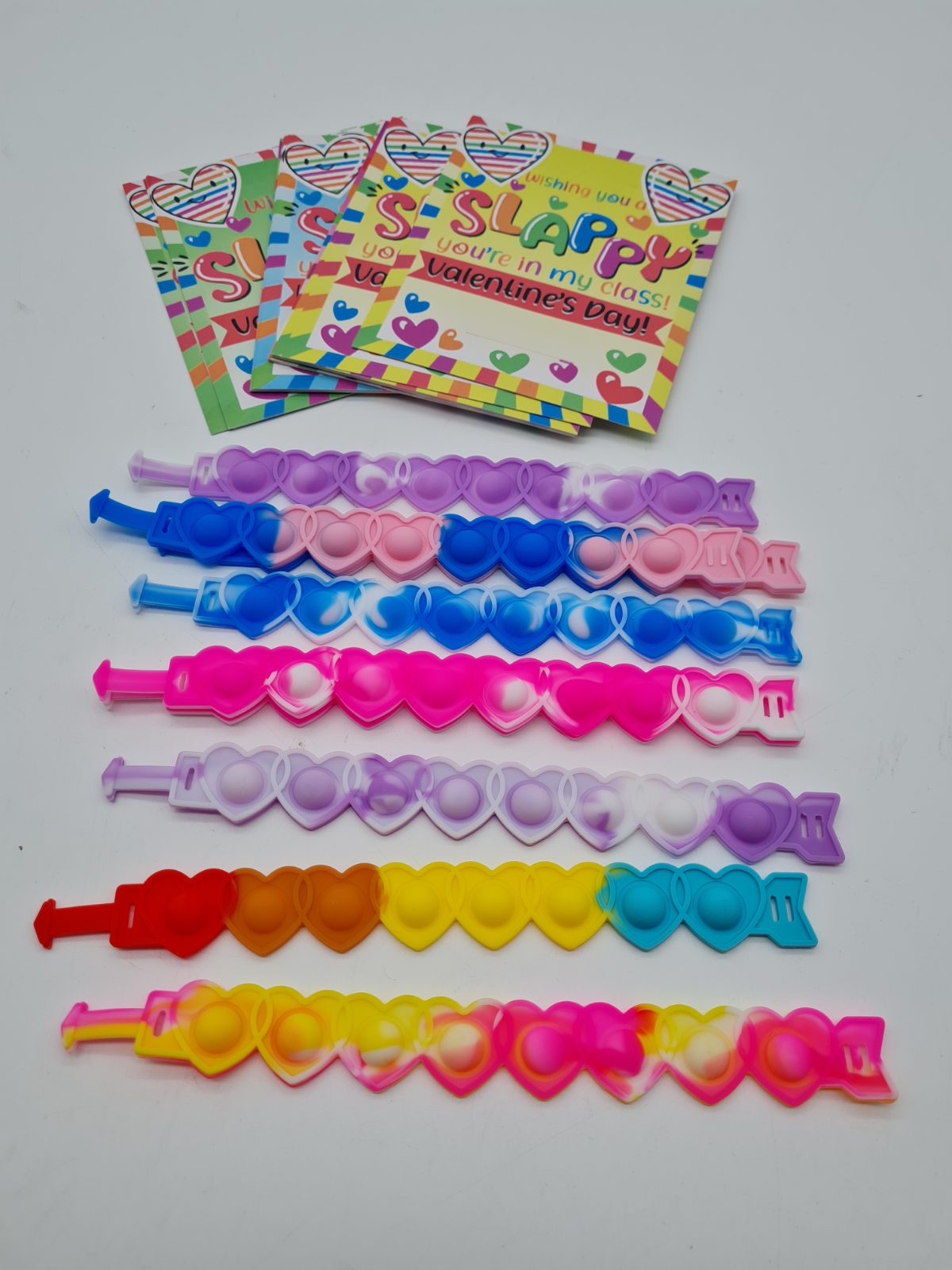 Heart Pop Fidget Bracelets with Valentine's Cards Set — photograph 1
