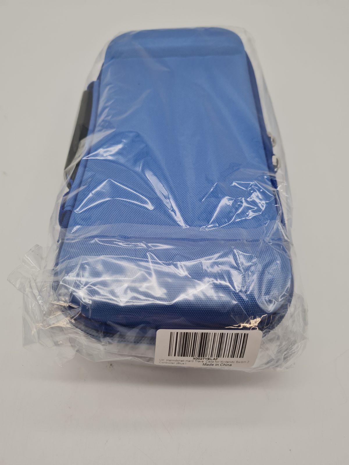 Blue Hard travel case for Nintendo Switch 2 controller — photograph 3