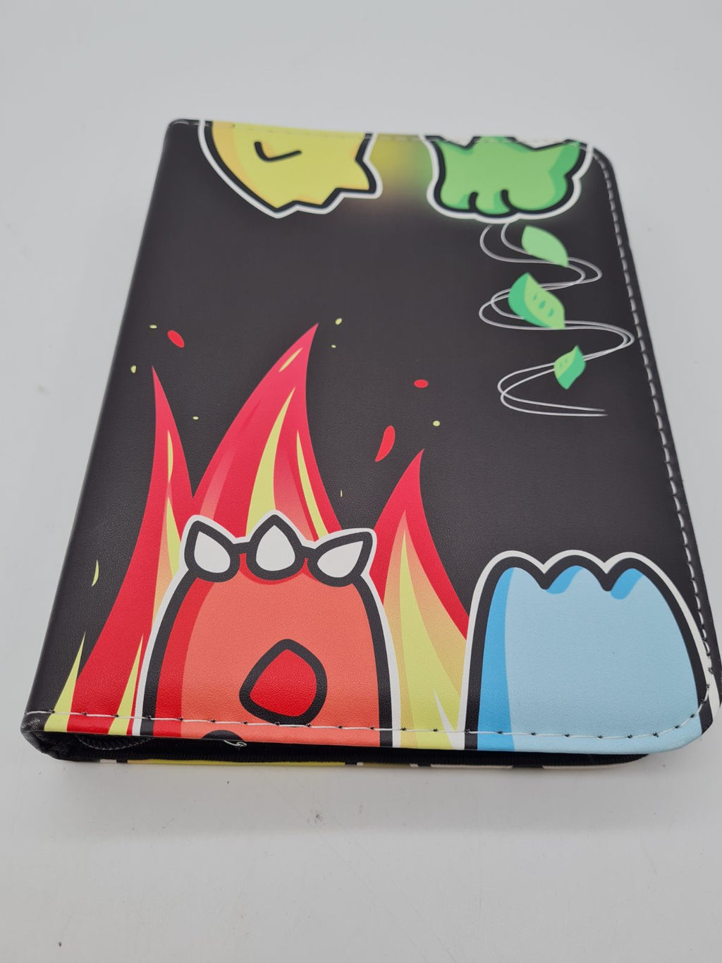 Zipped Trading Card Ring Binder Album — photograph 1