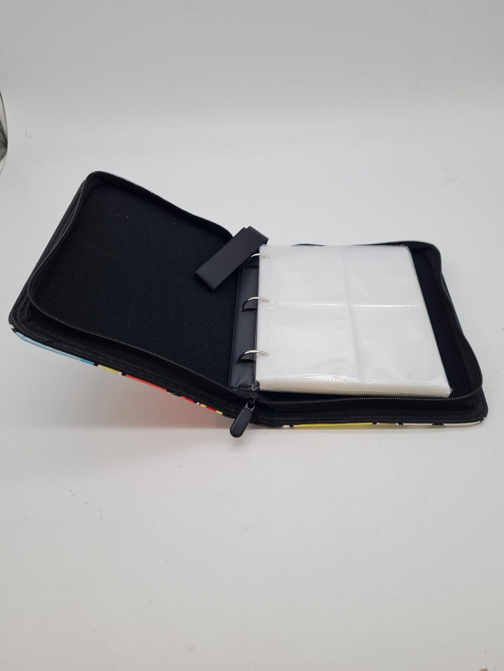 Zipped Trading Card Ring Binder Album — photograph 4