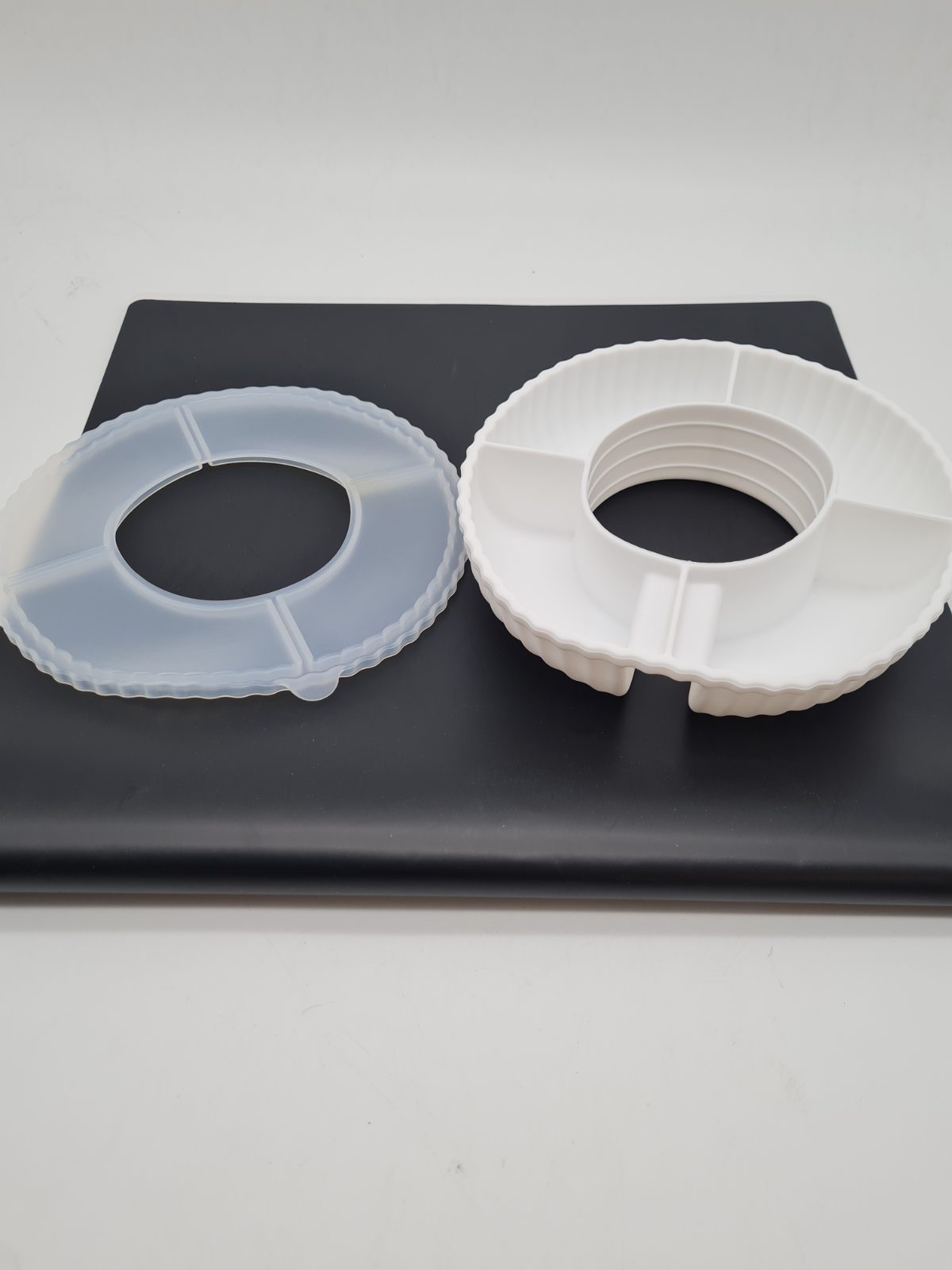 Silicone round mould — photograph 2