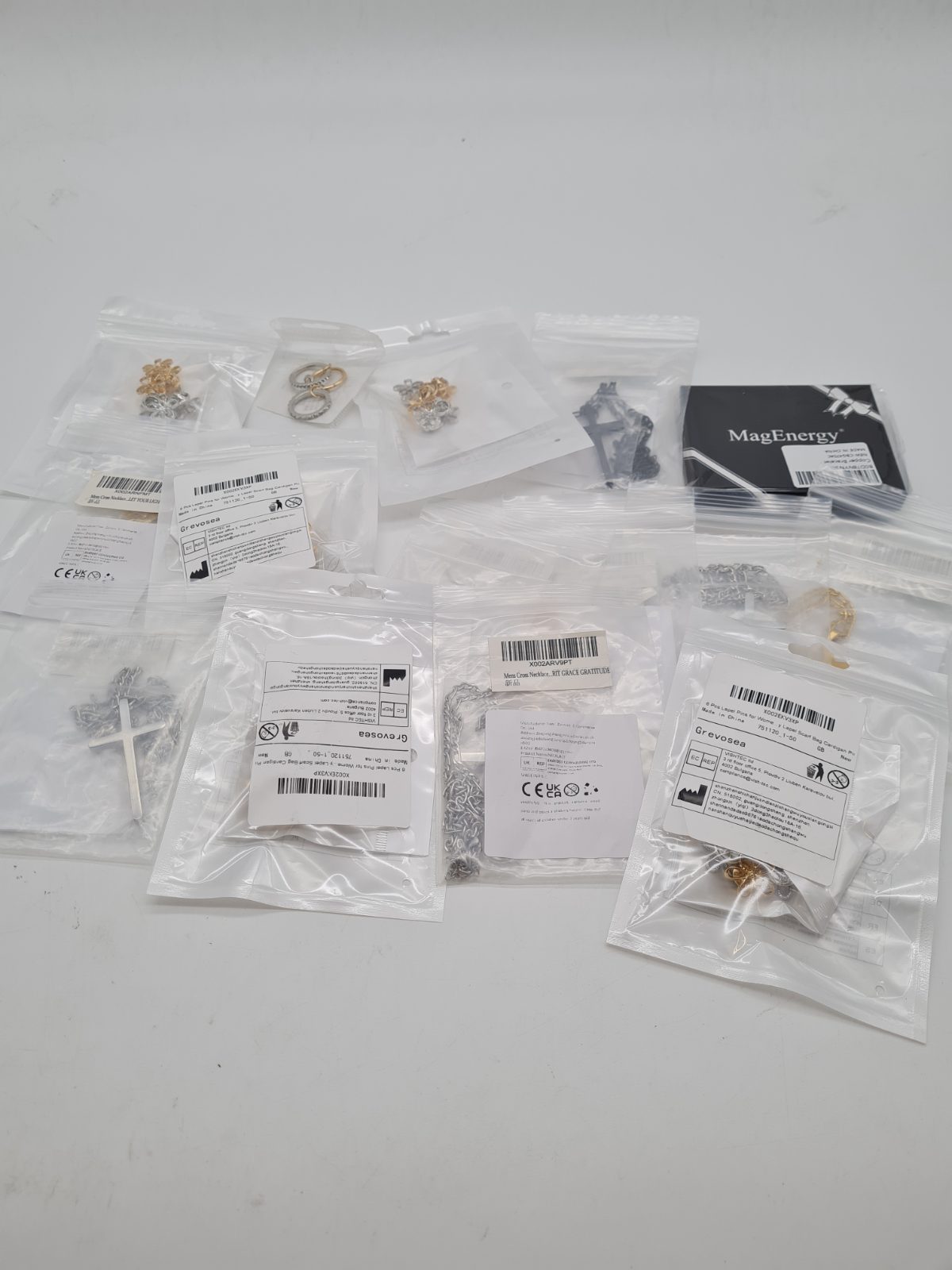 Mixed jewellery bundle — photograph 1