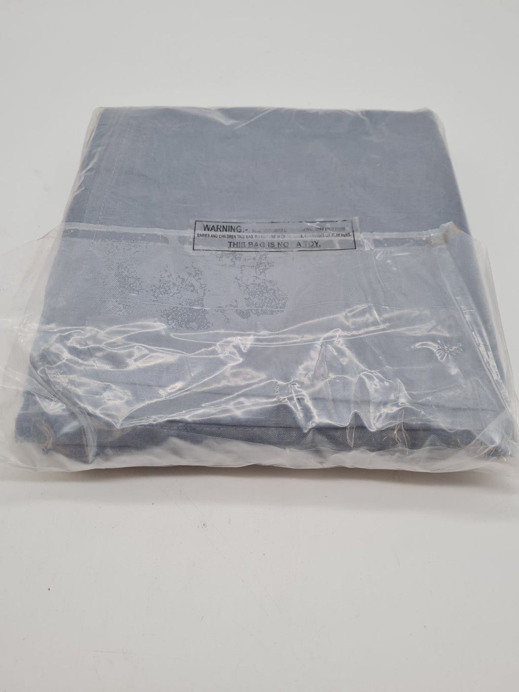 Dinner Napkins, Pack of 24 — photograph 3