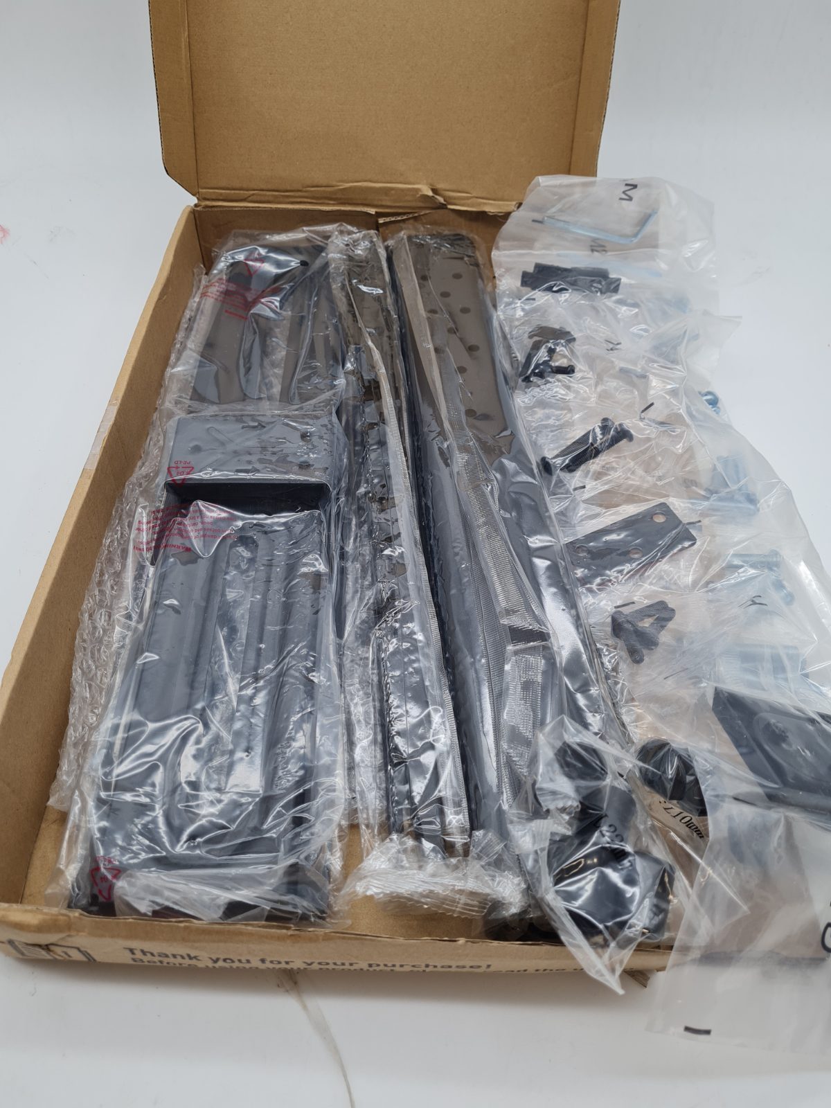 Tabletop TV Stand APTVS33 — photograph 2