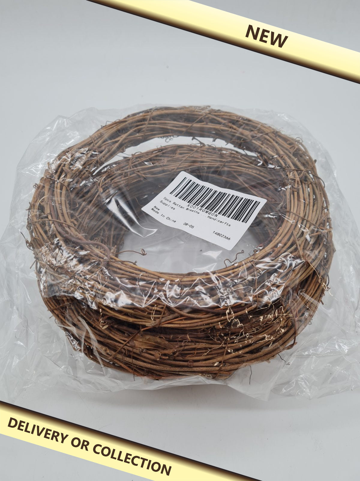 Set of 5 Rattan Wreath Bases — photograph 1 — New; auction delivery information shown on image