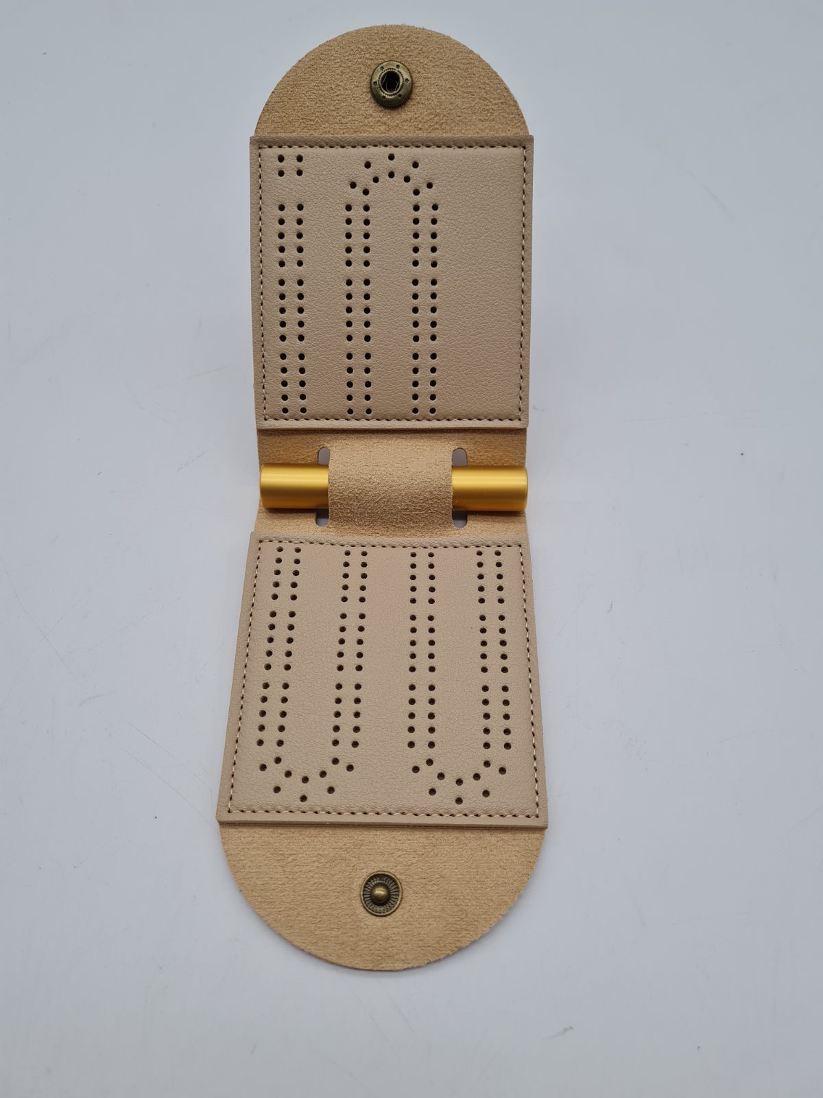 2-Piece Folding Travel Cribbage Board Set â€” photograph 3