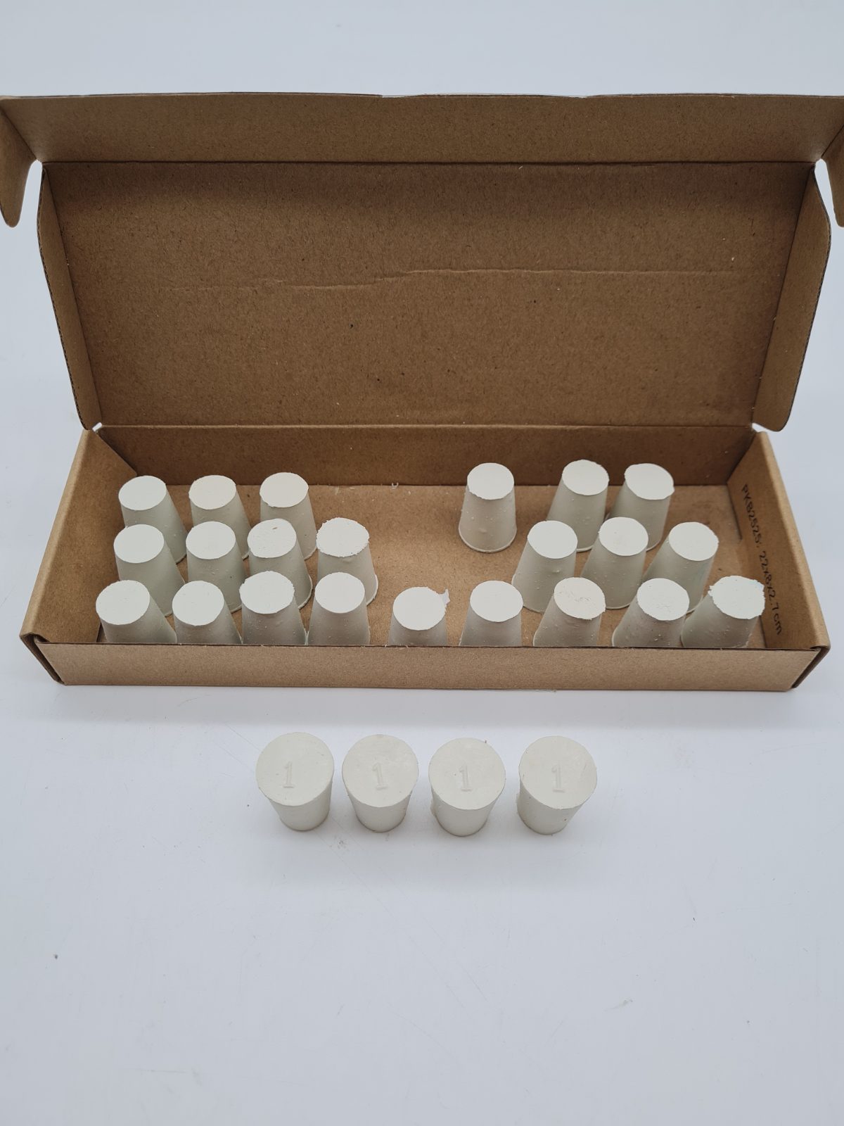 Tapered Silicone Stoppers Size 1 — photograph 2