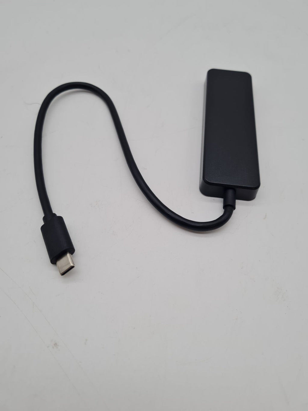 USB-C 3.0 4-Port USB Hub — photograph 3
