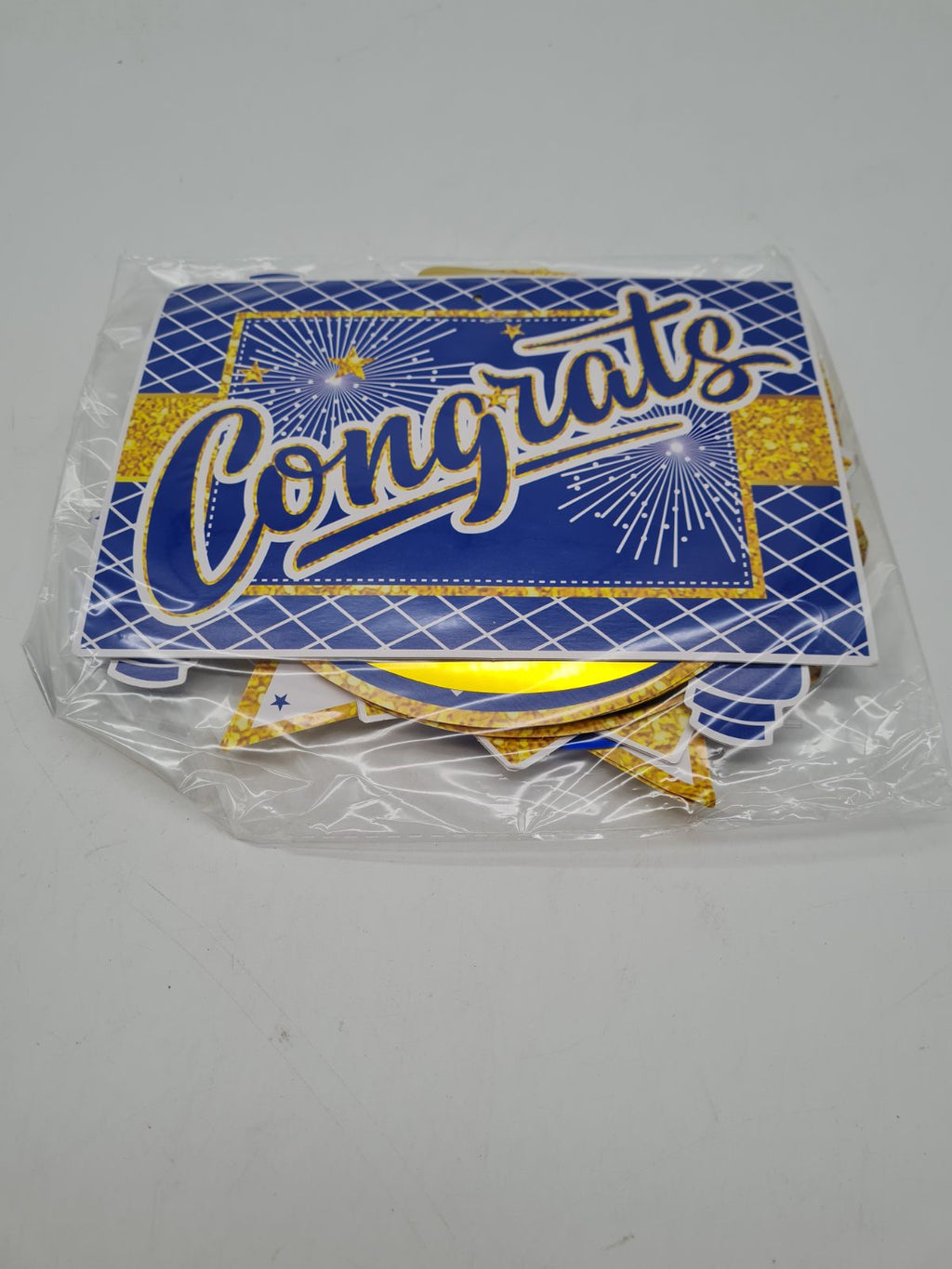 Graduation Hanging Swirl Decoration Set — photograph 1