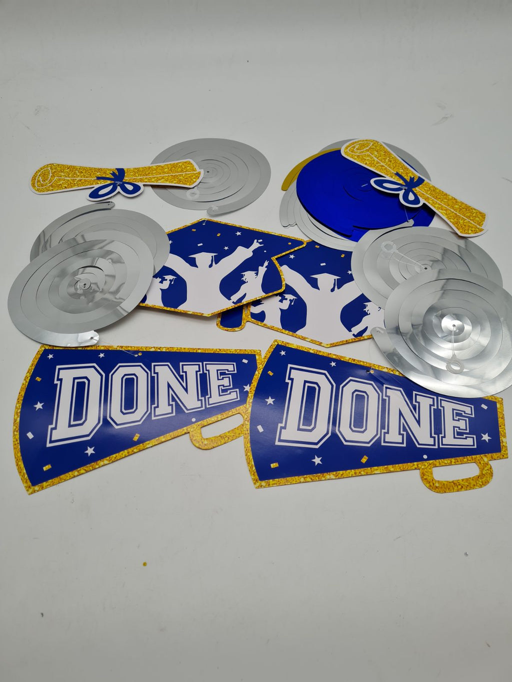 Graduation Hanging Swirl Decoration Set â€” photograph 2