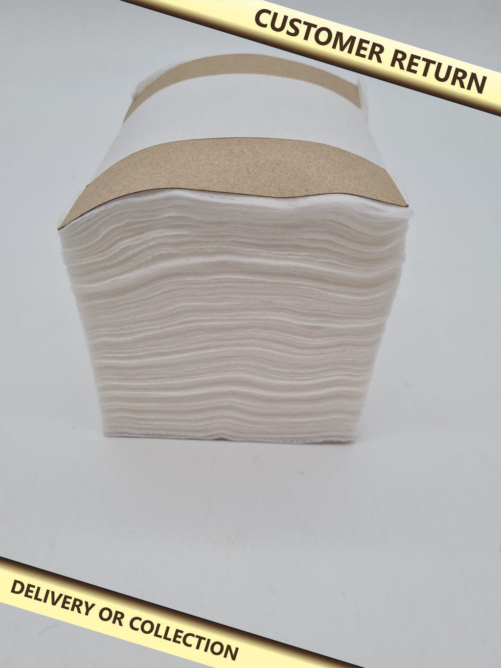 Non-Woven Fabric Squares 10 x 10 cm — photograph 1 — Customer return; auction delivery information shown on image