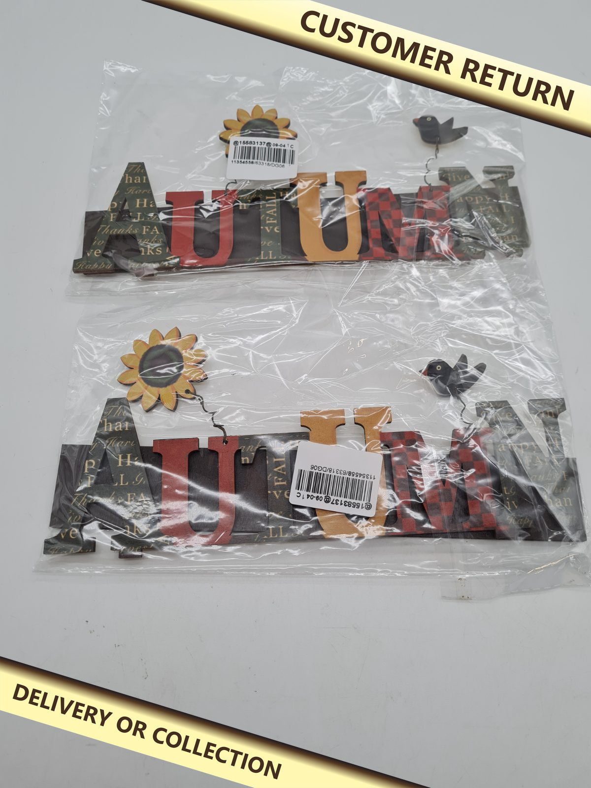 Set of 2 Wooden 'AUTUMN' Hanging Signs — photograph 1 — Customer return; auction delivery information shown on image