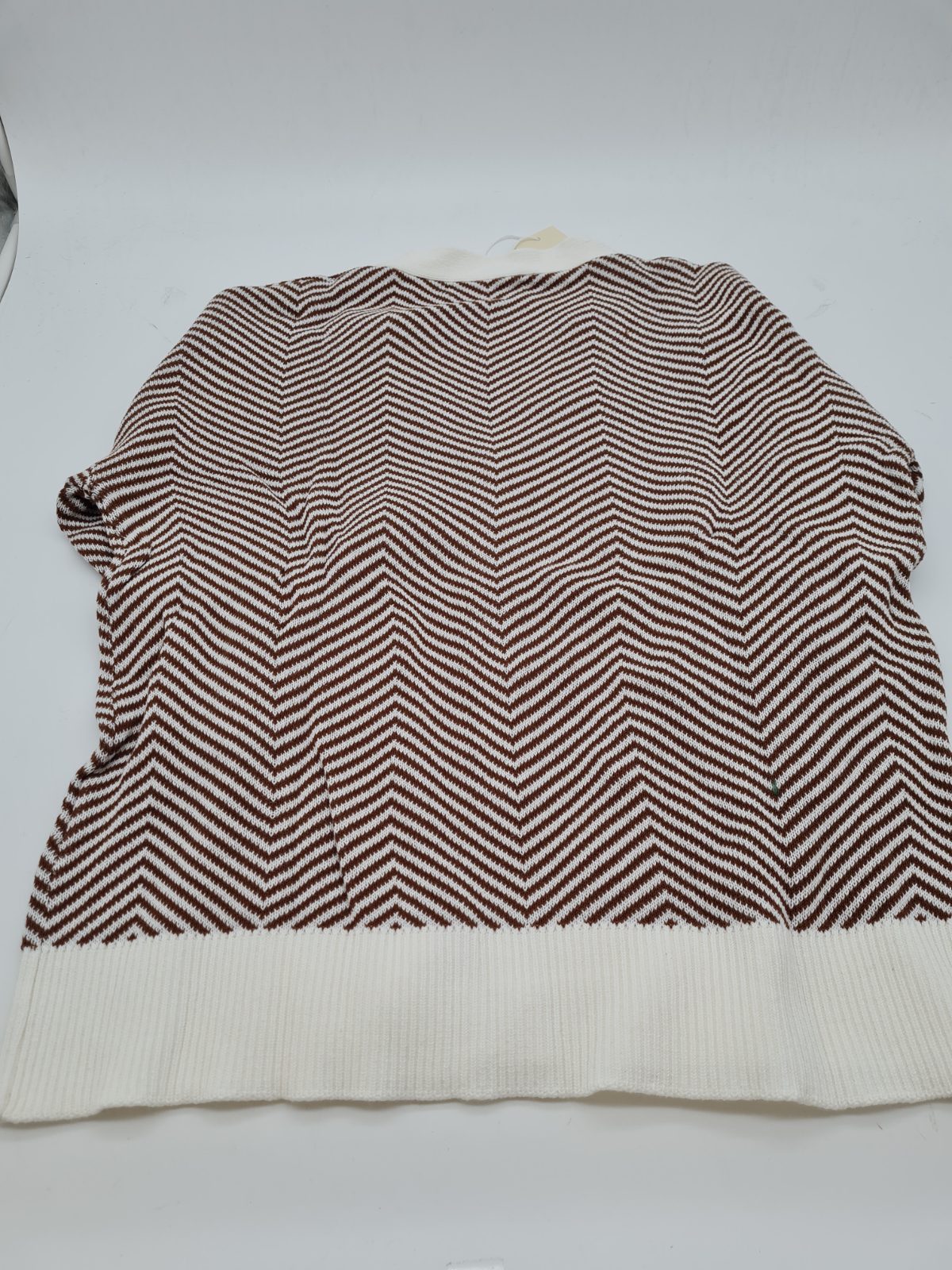Dokotoo Chevron Stripe Knitted Cardigan size M â€” photograph 2