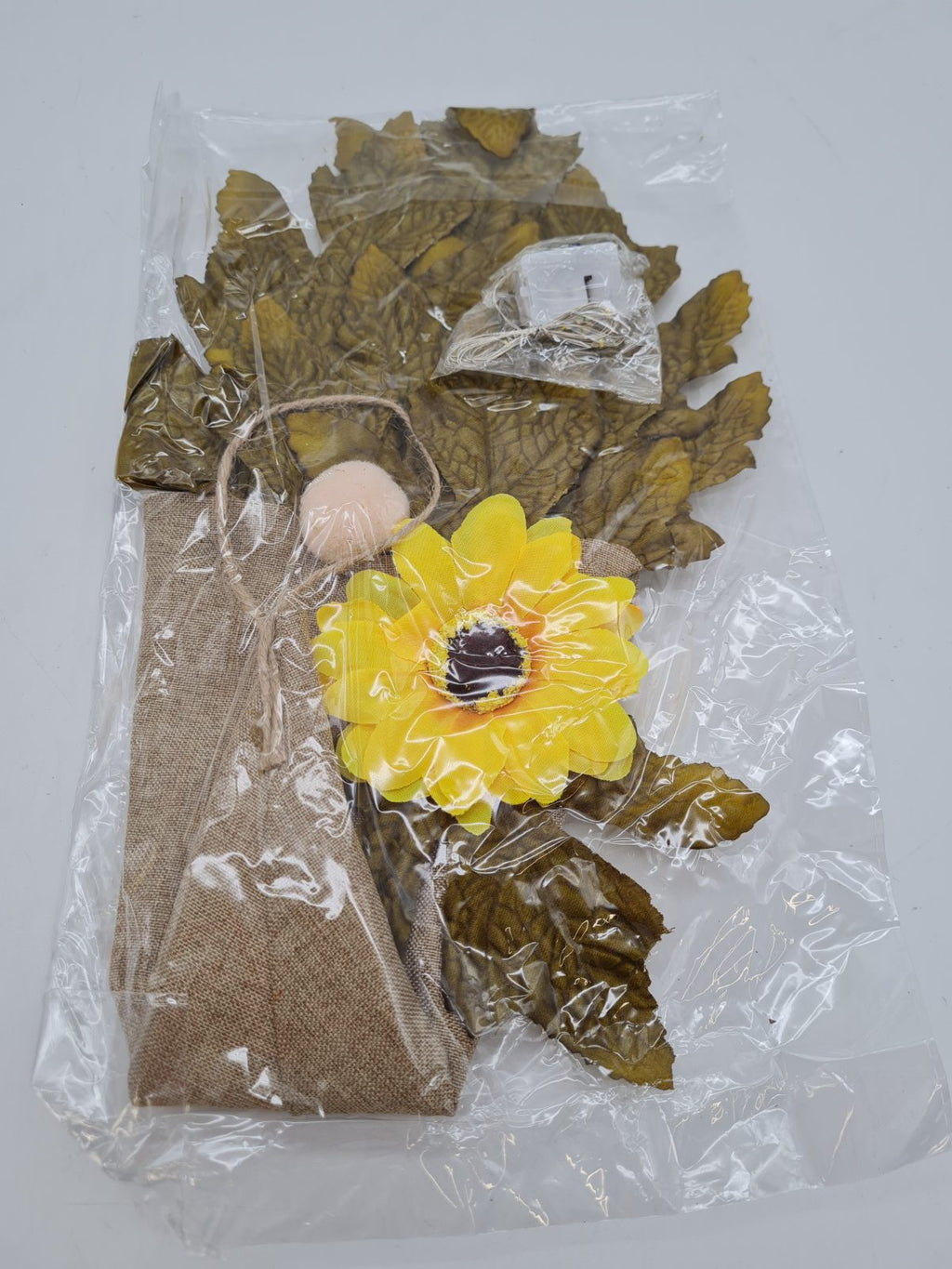 3-Piece Light-Up Autumn Gnome Decoration Set — photograph 2