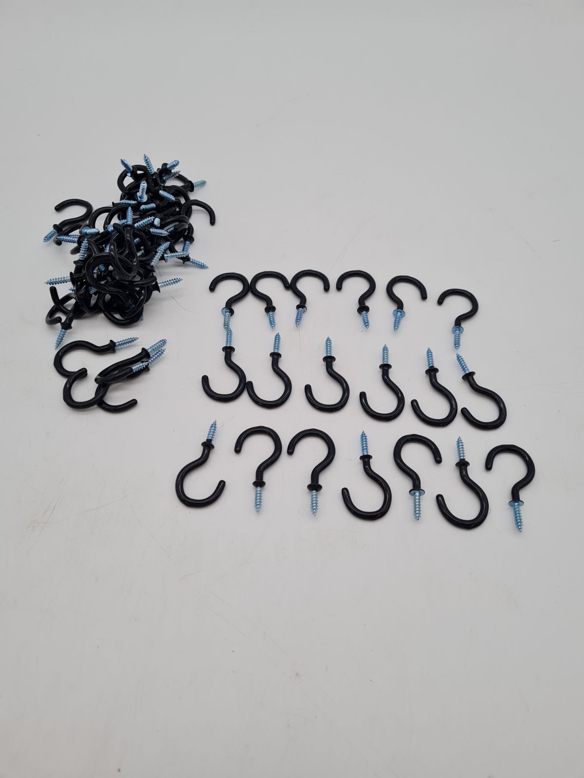 Vinyl-coated screw-in cup hooks — photograph 2