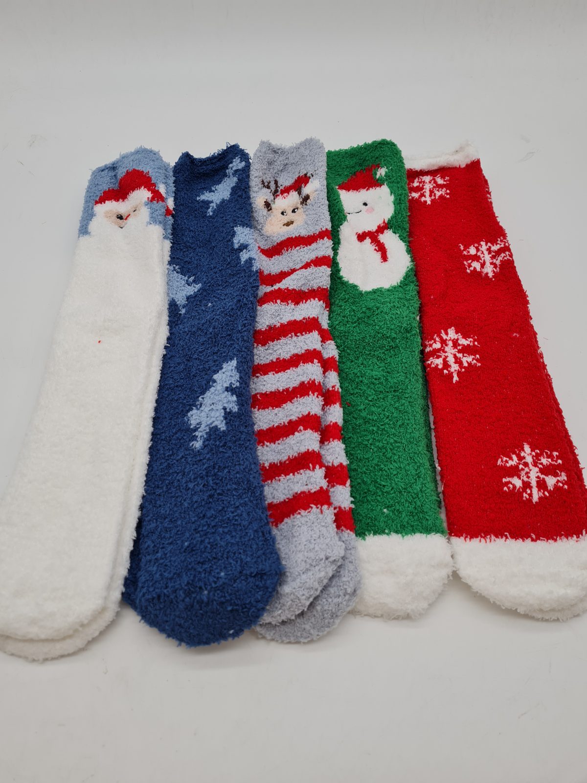 5-Pair men's Fluffy Christmas Socks Set — photograph 3