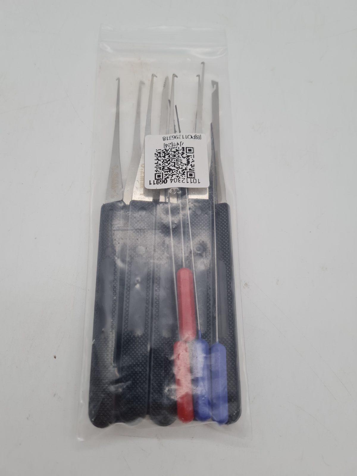 12-Piece Broken Key Extractor Tool Set — photograph 2