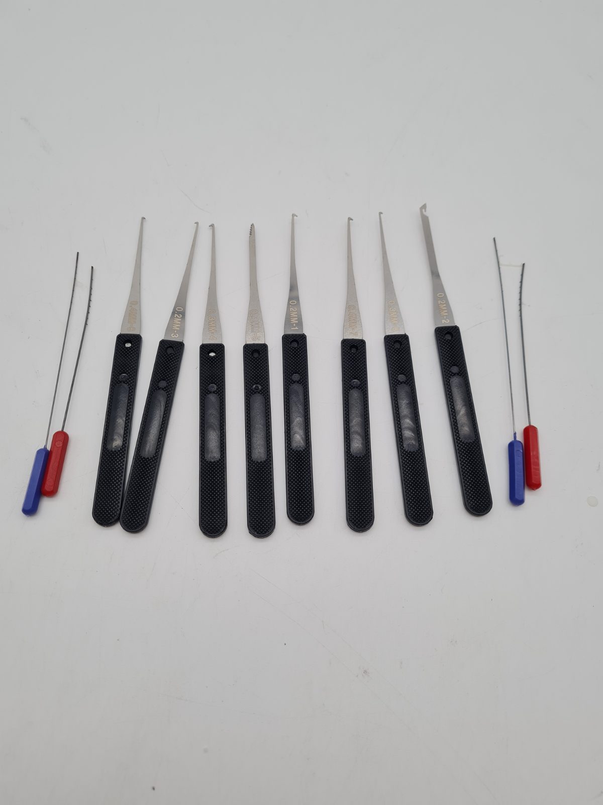 12-Piece Broken Key Extractor Tool Set — photograph 1
