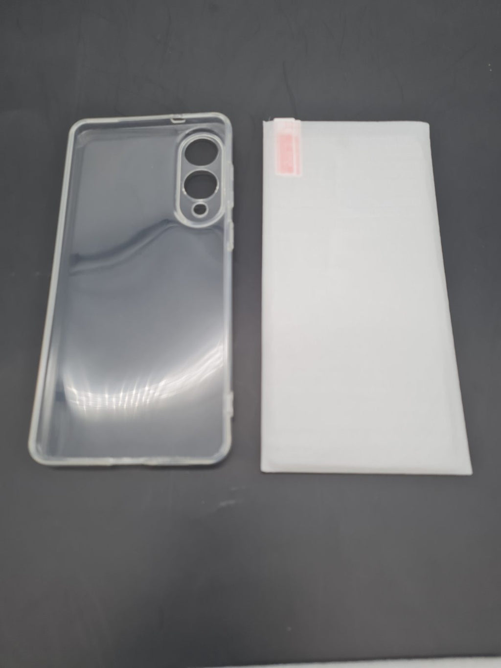 Phone Case and Screen Protector Kit for Samsung S25 Edge — photograph 1