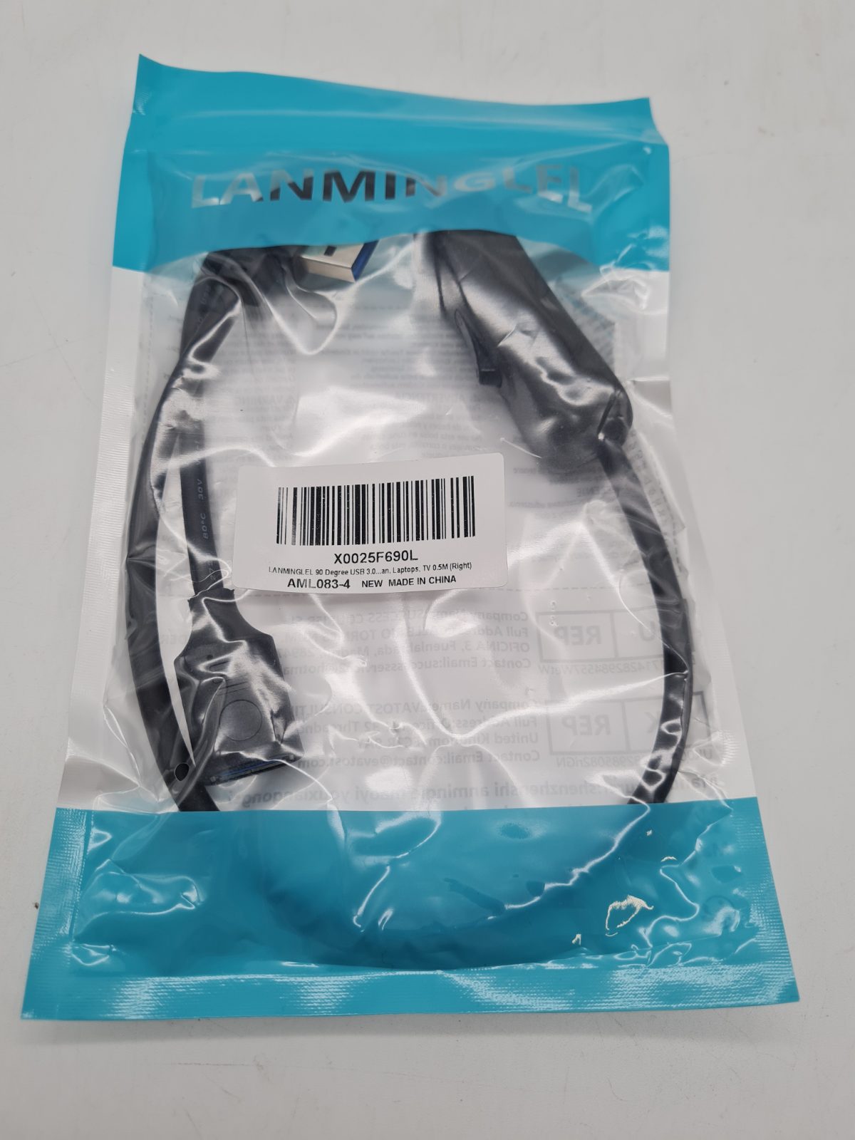 USB 3.0 Type-A Male to Female Extension Cable with Switch AMI083-4 â€” photograph 3