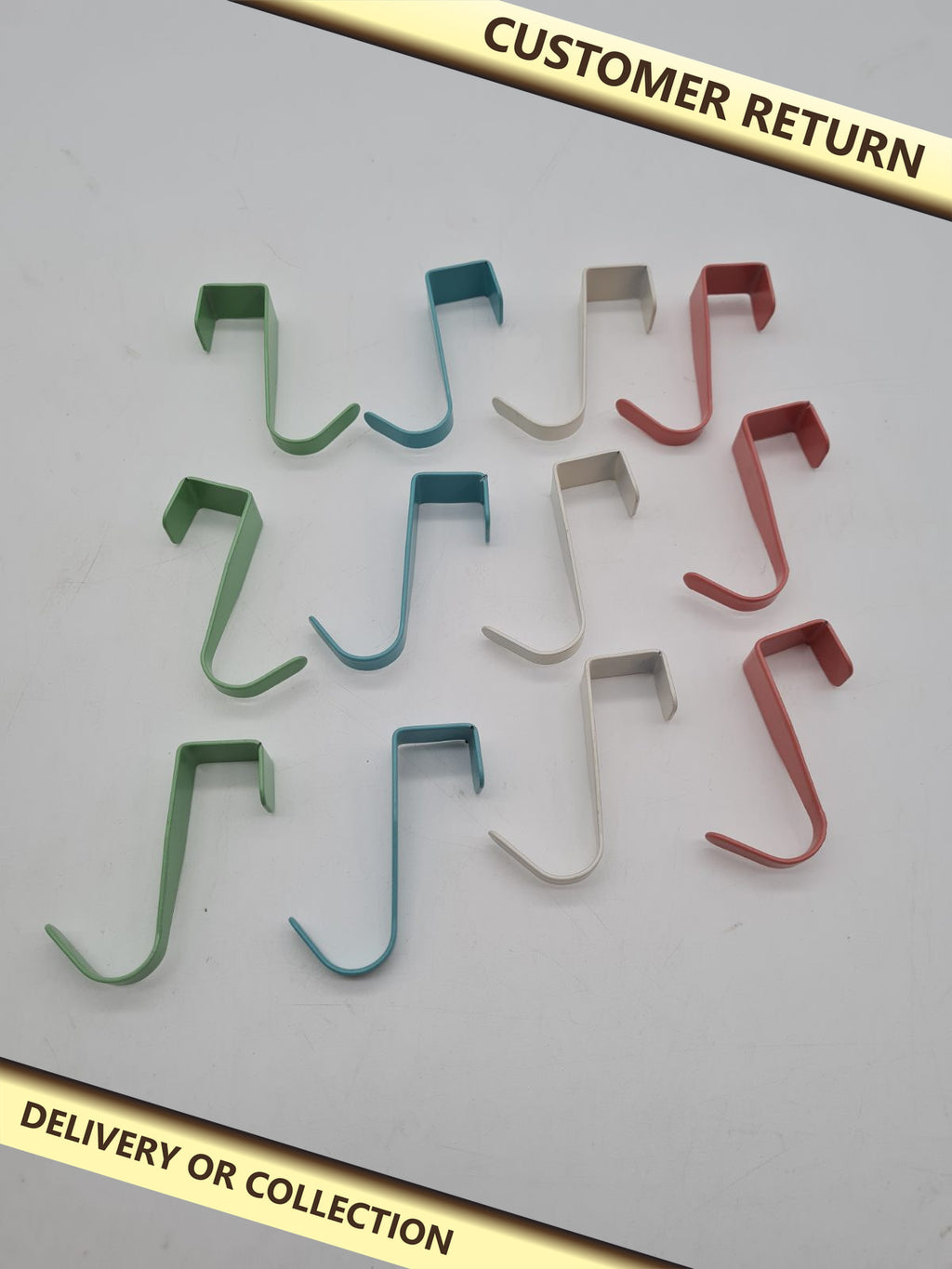 Set of 12 Over-Door Hooks â€” photograph 1 — Customer return; auction delivery information shown on image