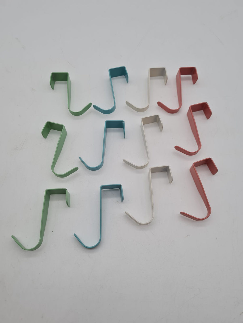 Set of 12 Over-Door Hooks â€” photograph 1