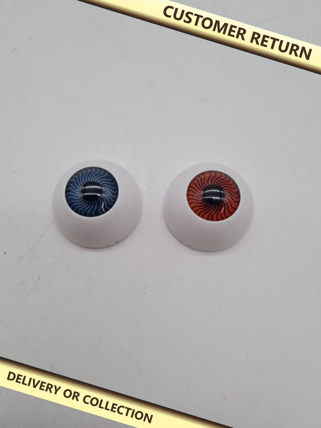 Halloween Eye decorations â€” photograph 1 — Customer return; auction delivery information shown on image