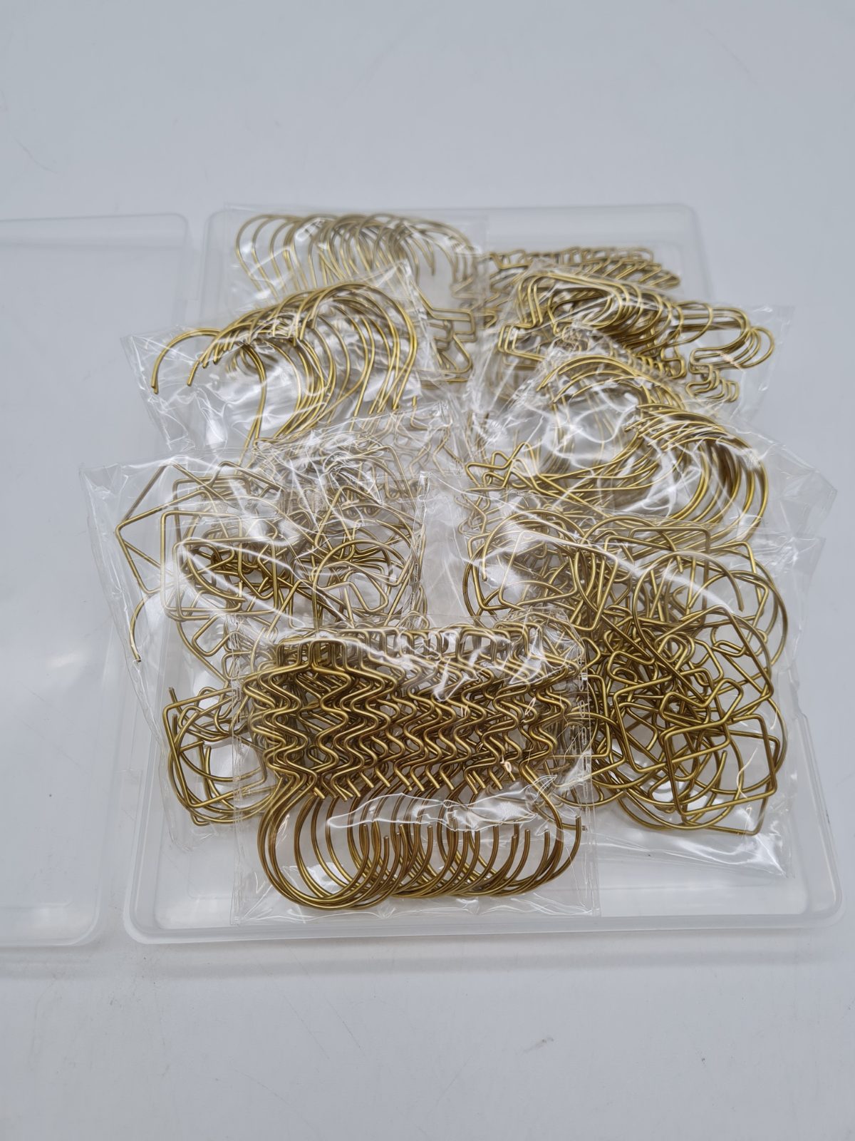 Assorted Shaped Christmas Ornament Hooks â€” photograph 2