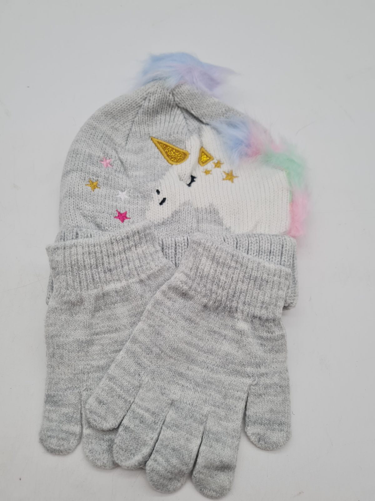 Children's Unicorn Knitted Hat and Gloves Set â€” photograph 1