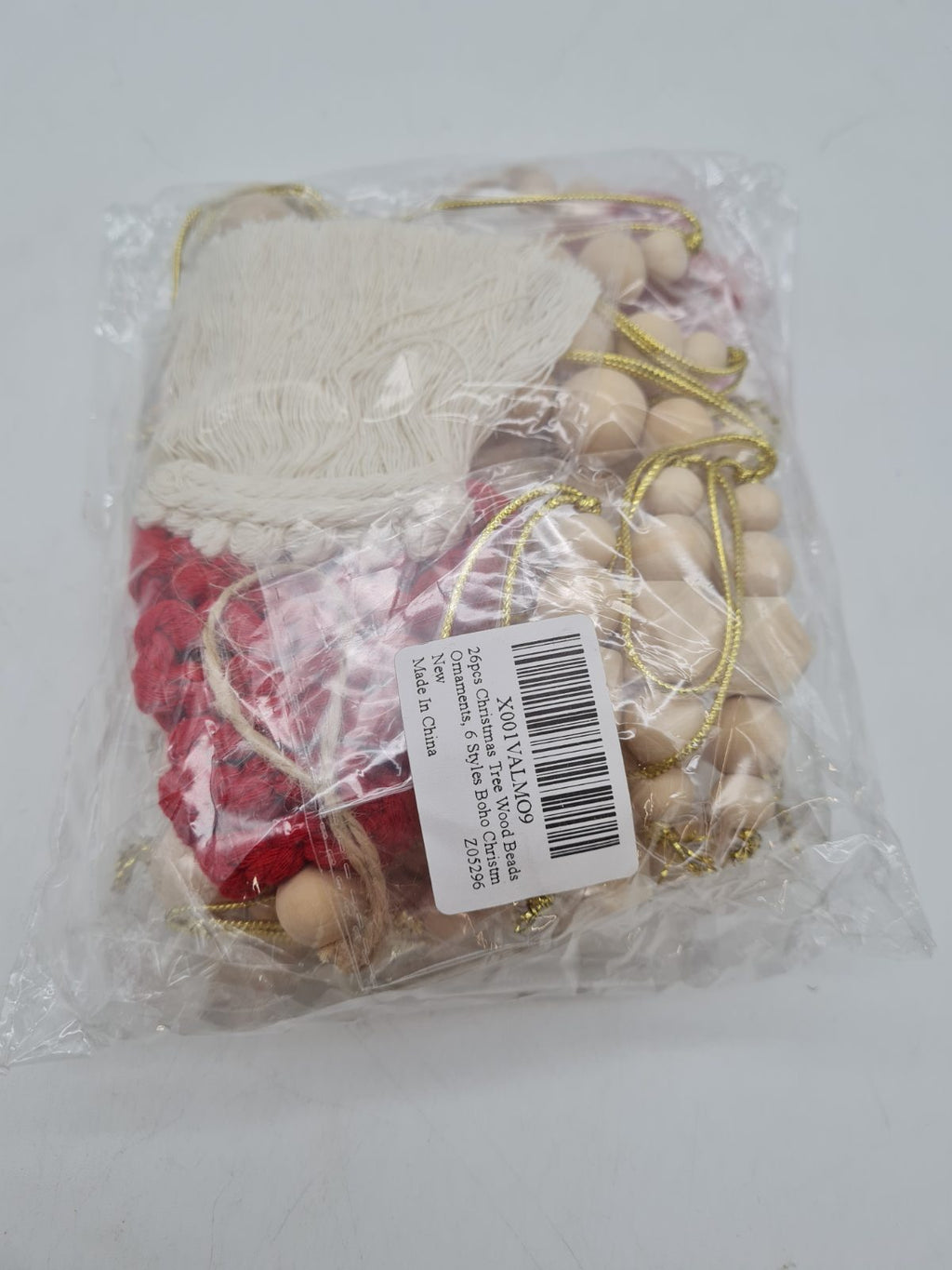 Assorted Wooden Bead Christmas Tree Ornaments Set â€” photograph 1