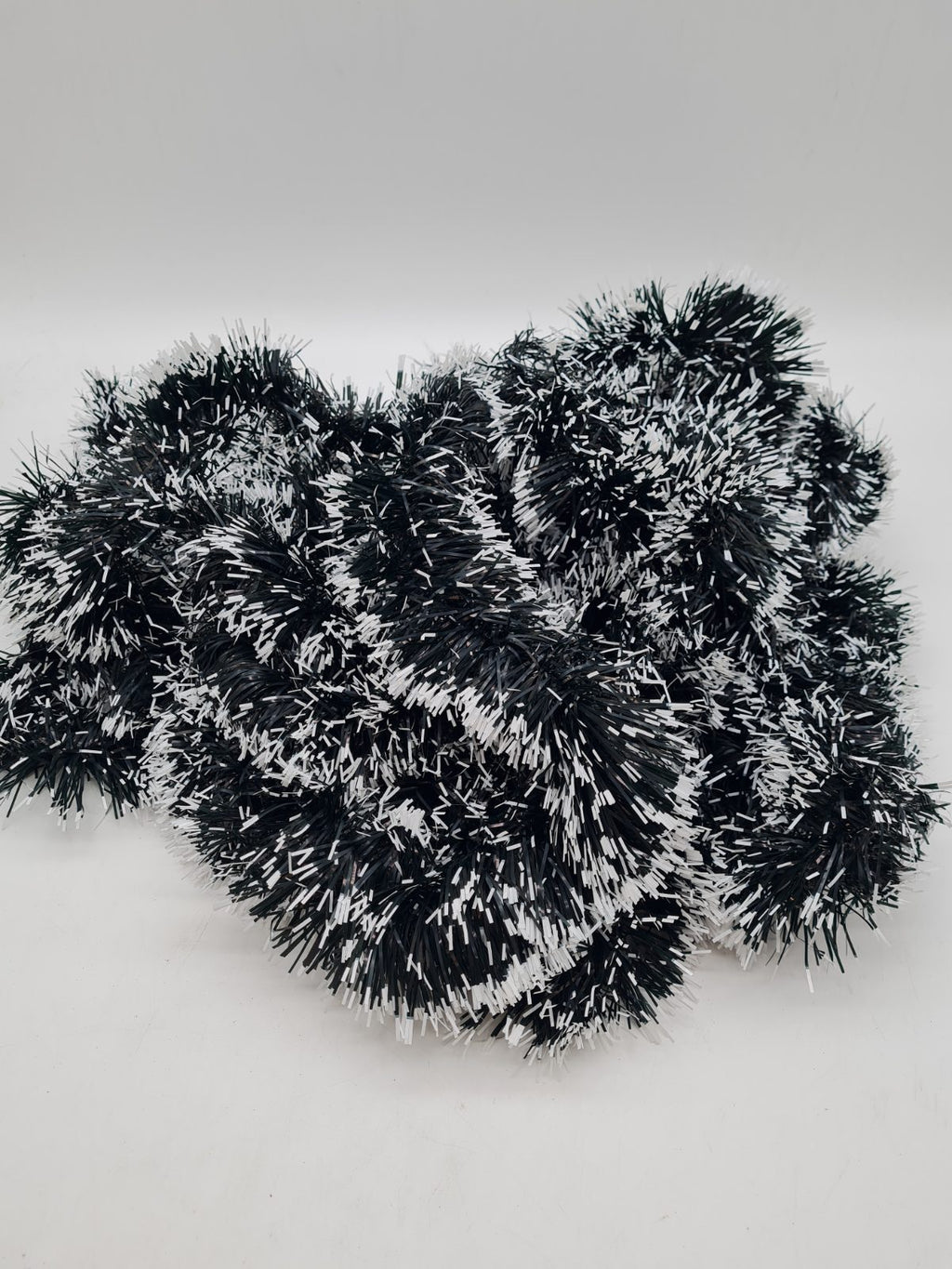 Christmas Tinsel Garland â€” photograph 1