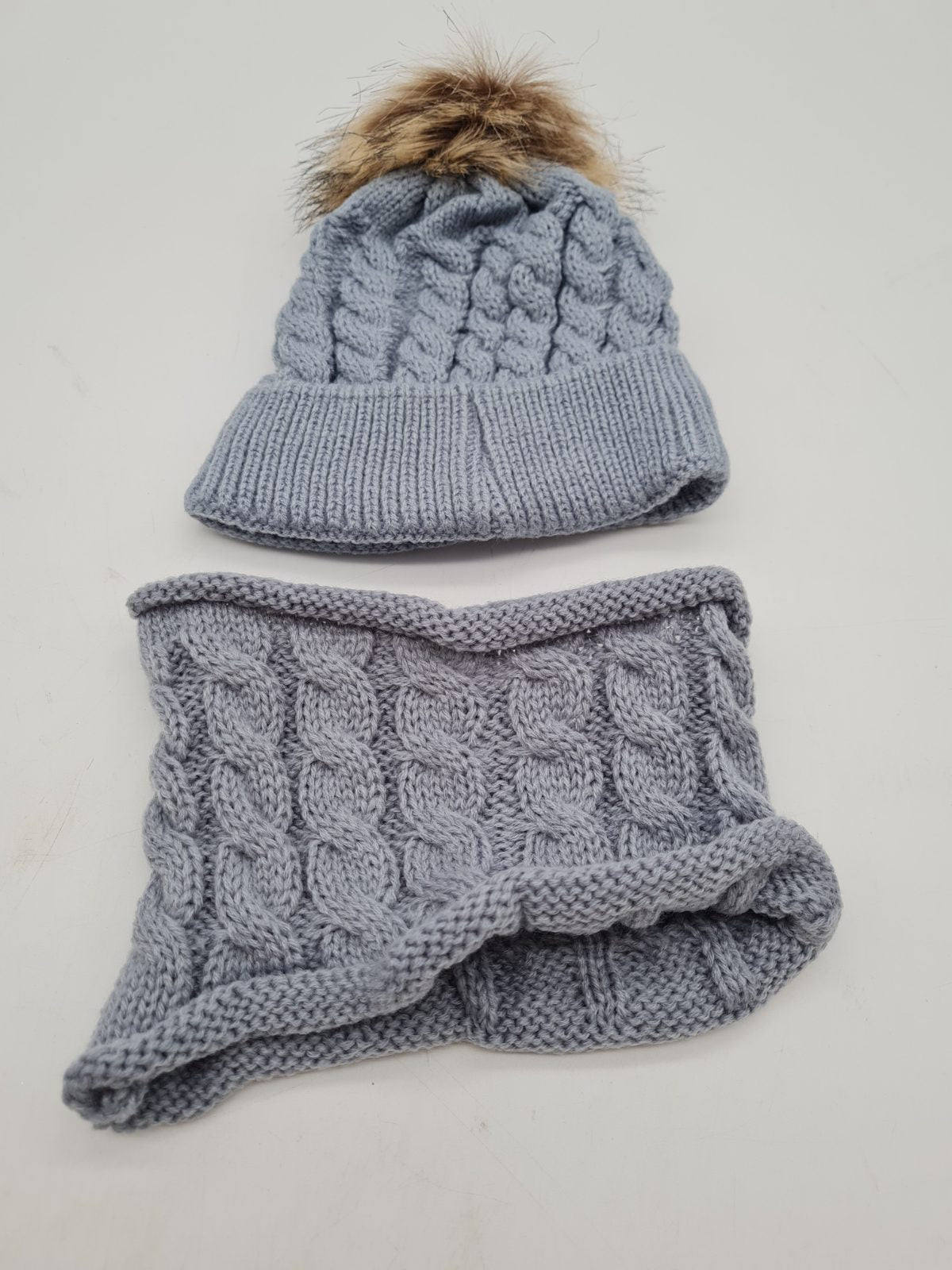 toddler Cable-Knit Hat and Snood Set — photograph 1