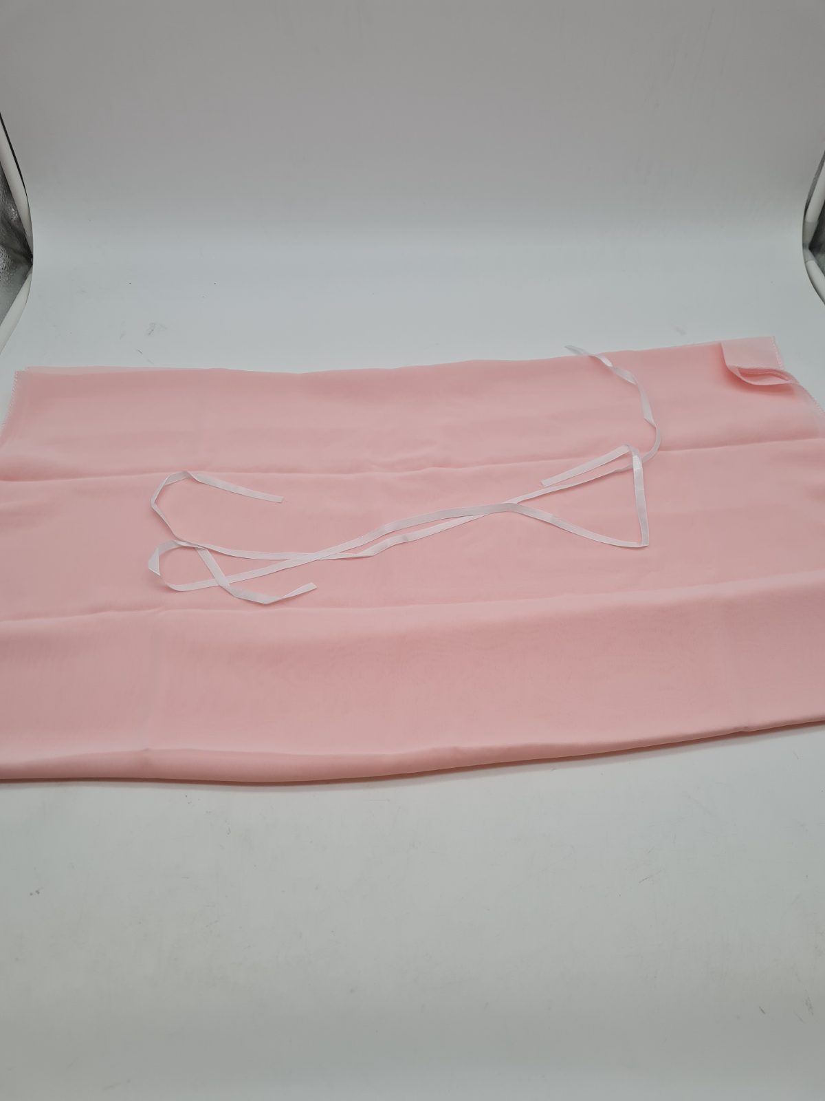 Chiffon Gauze Table Runner — photograph 2