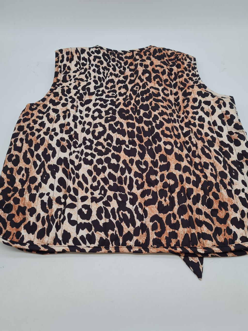 Women's Leopard Print Sleeveless Waterfall Waistcoat â€” photograph 2